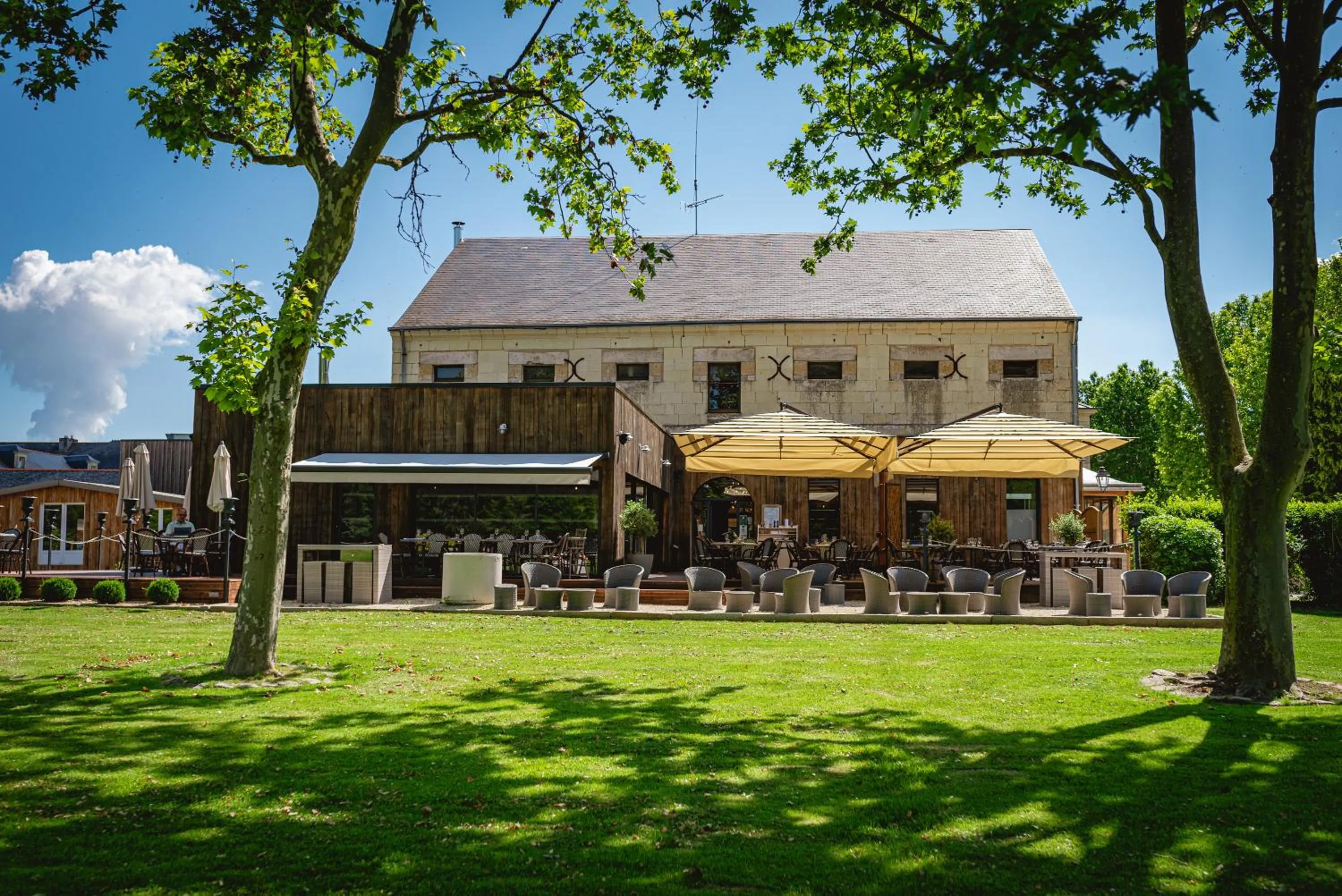 Patio in Domaine de Roiffé
