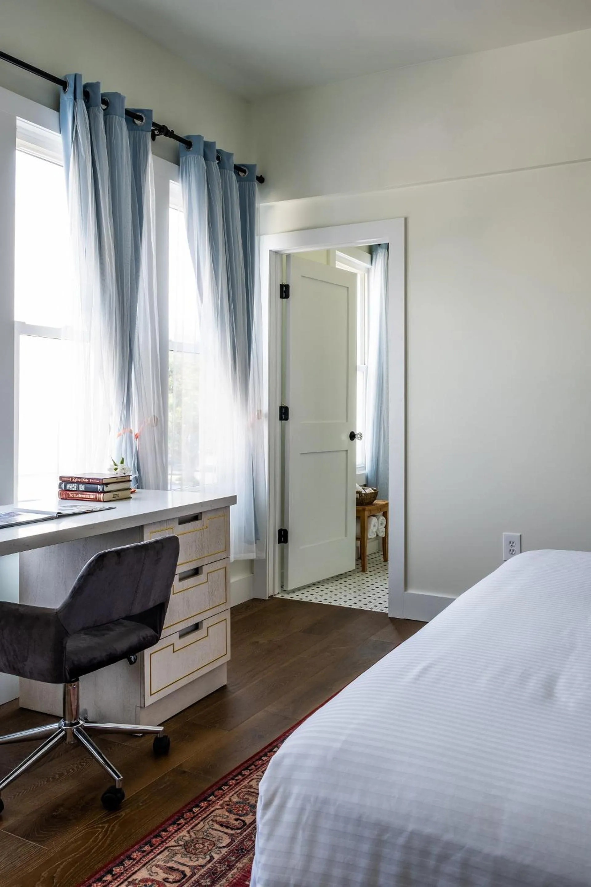 Bed in Scarborough Inn