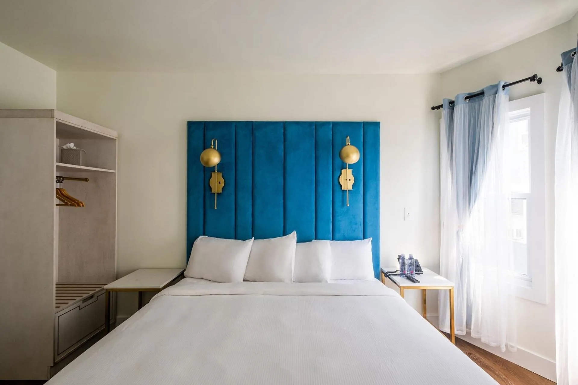 Bed in Scarborough Inn