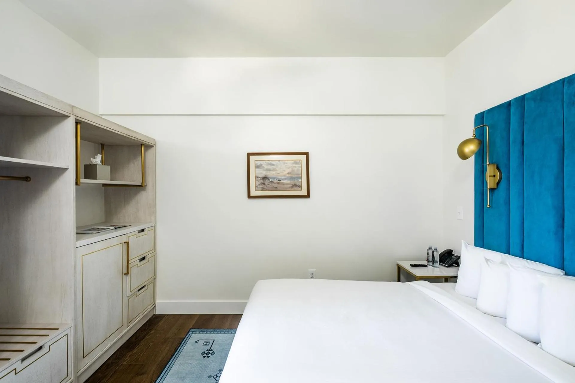 Bed in Scarborough Inn