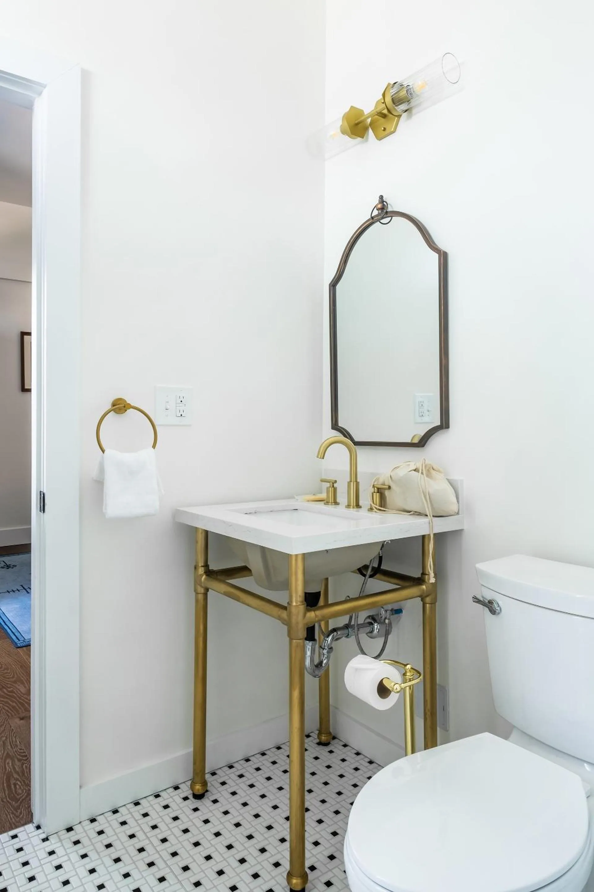 Internal: Not applicable to any particular room in Scarborough Inn