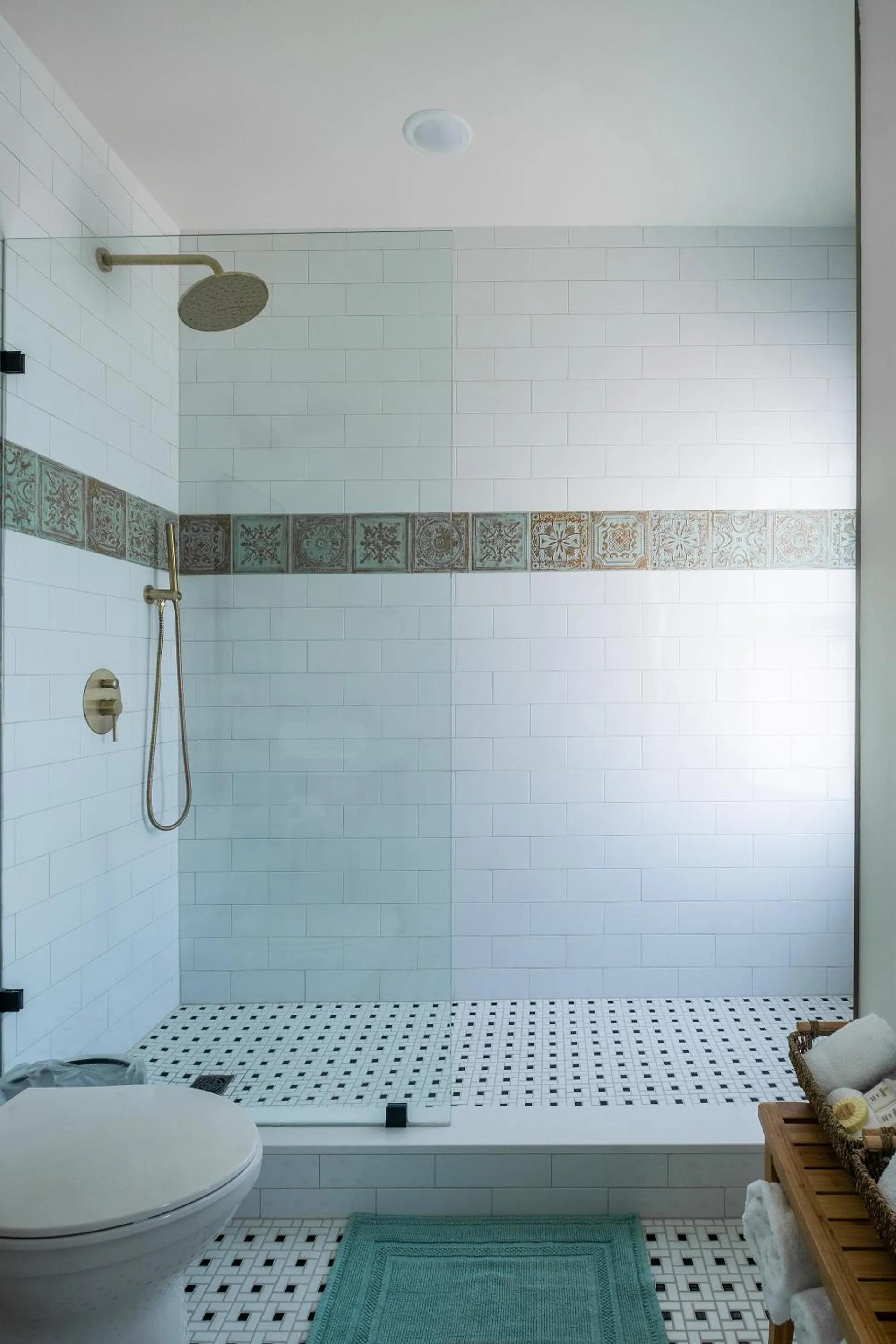 Internal: Not applicable to any particular room in Scarborough Inn