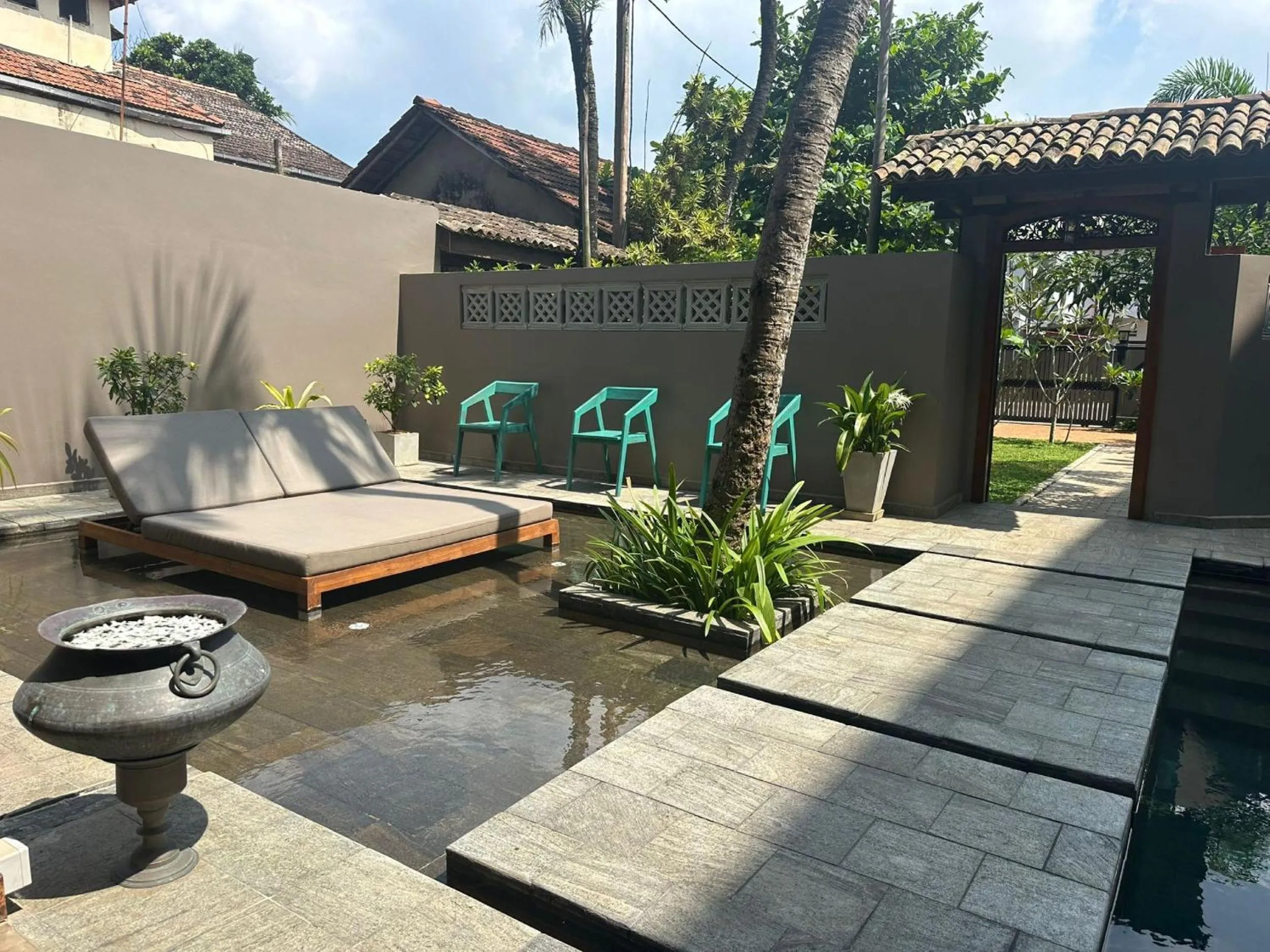 Facade/entrance in BK Beach Boutique Hotel - Hikkaduwa