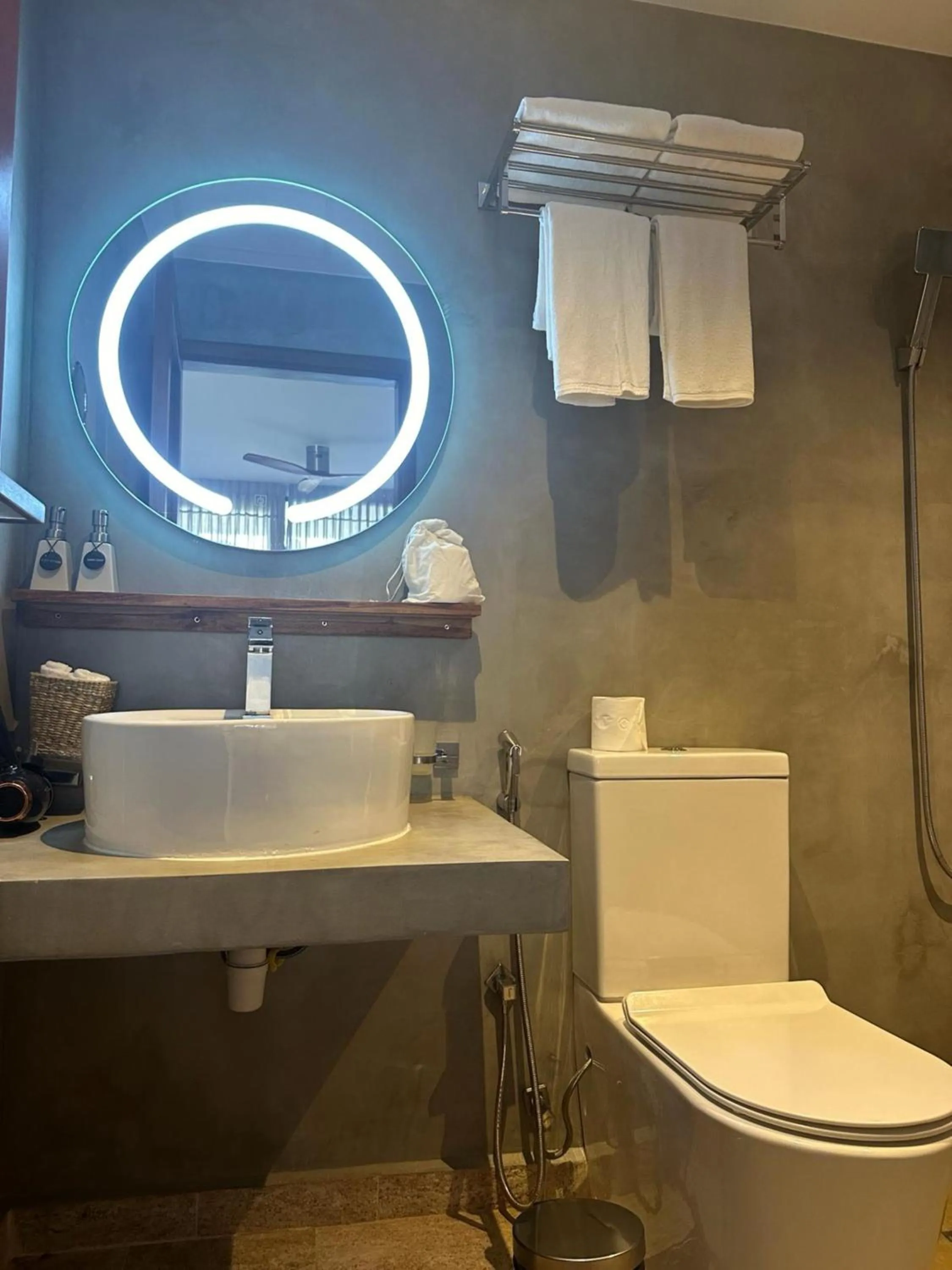 Bathroom in BK Beach Boutique Hotel - Hikkaduwa