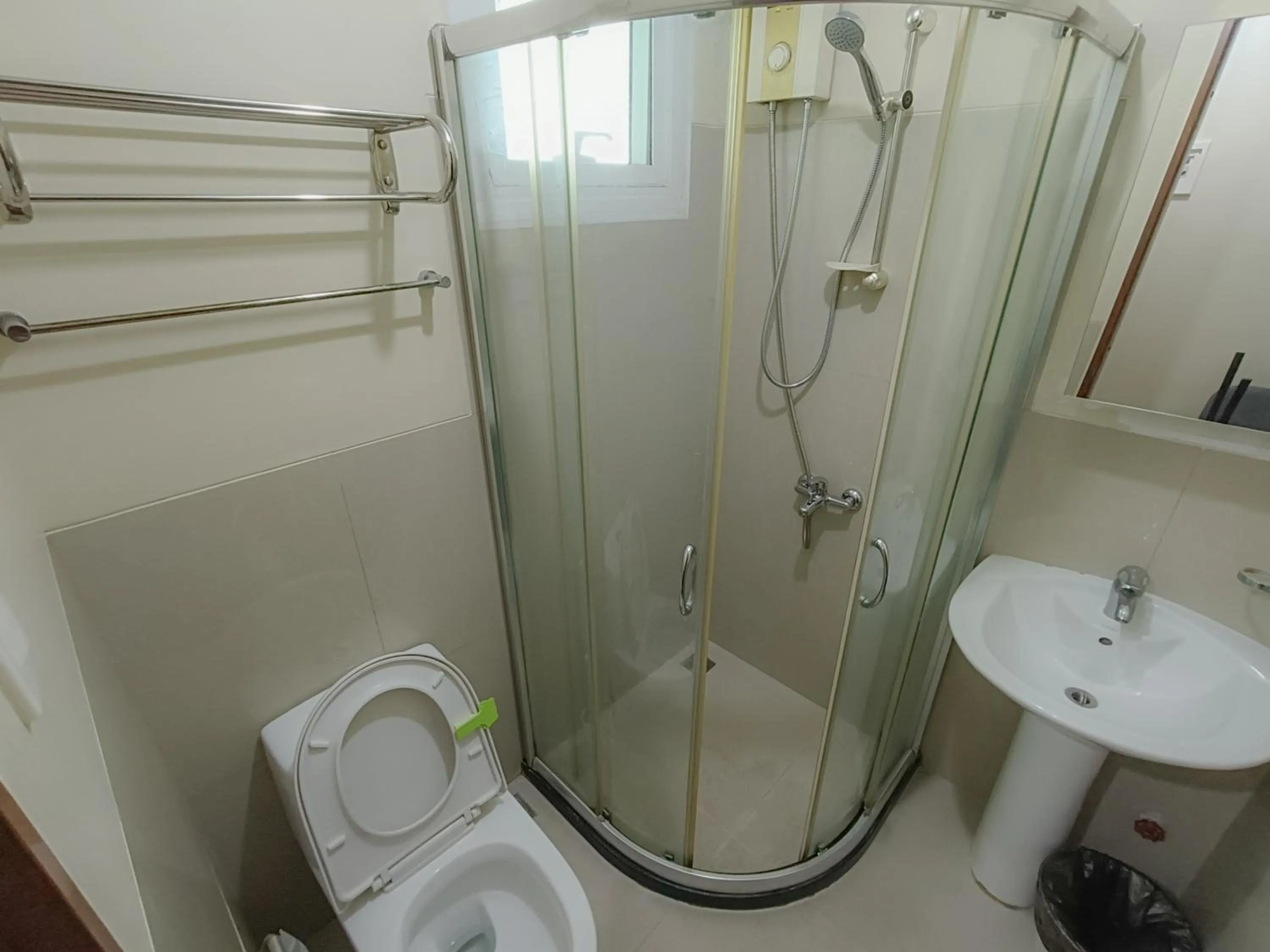 The Beacon Makati by Cozi Condotels