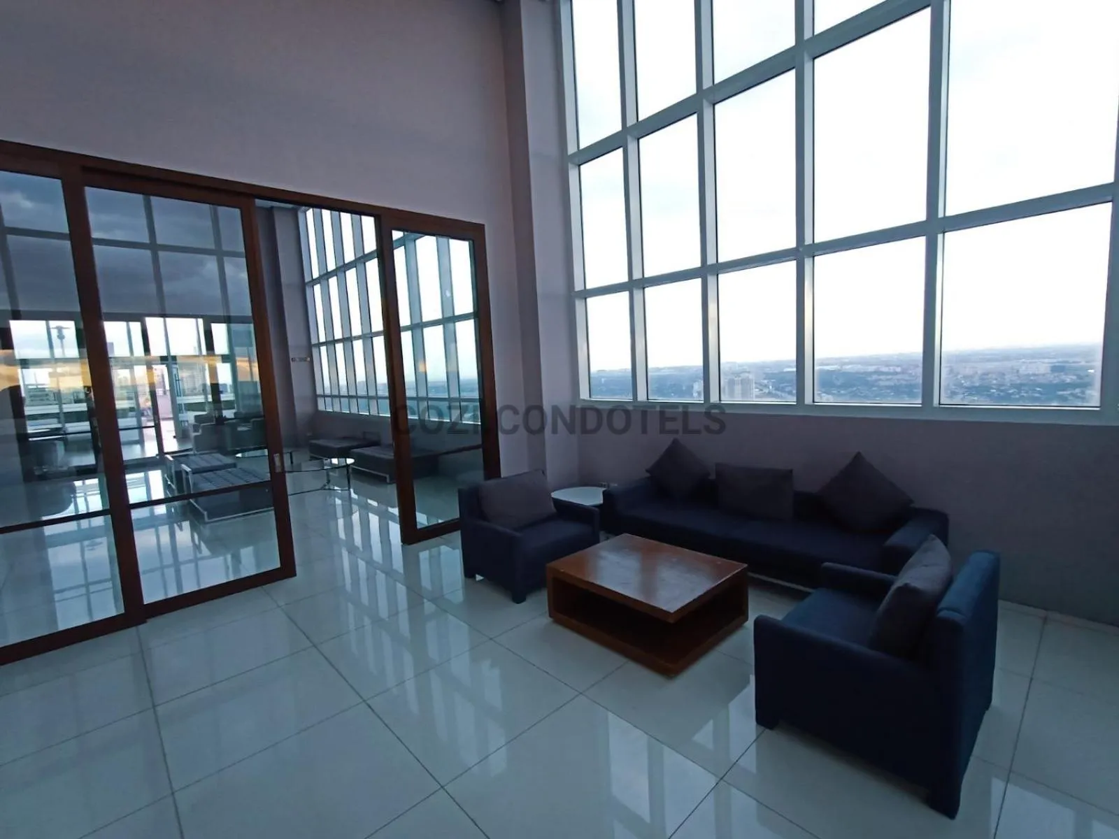 hair dresser in The Beacon Makati by Cozi Condotels