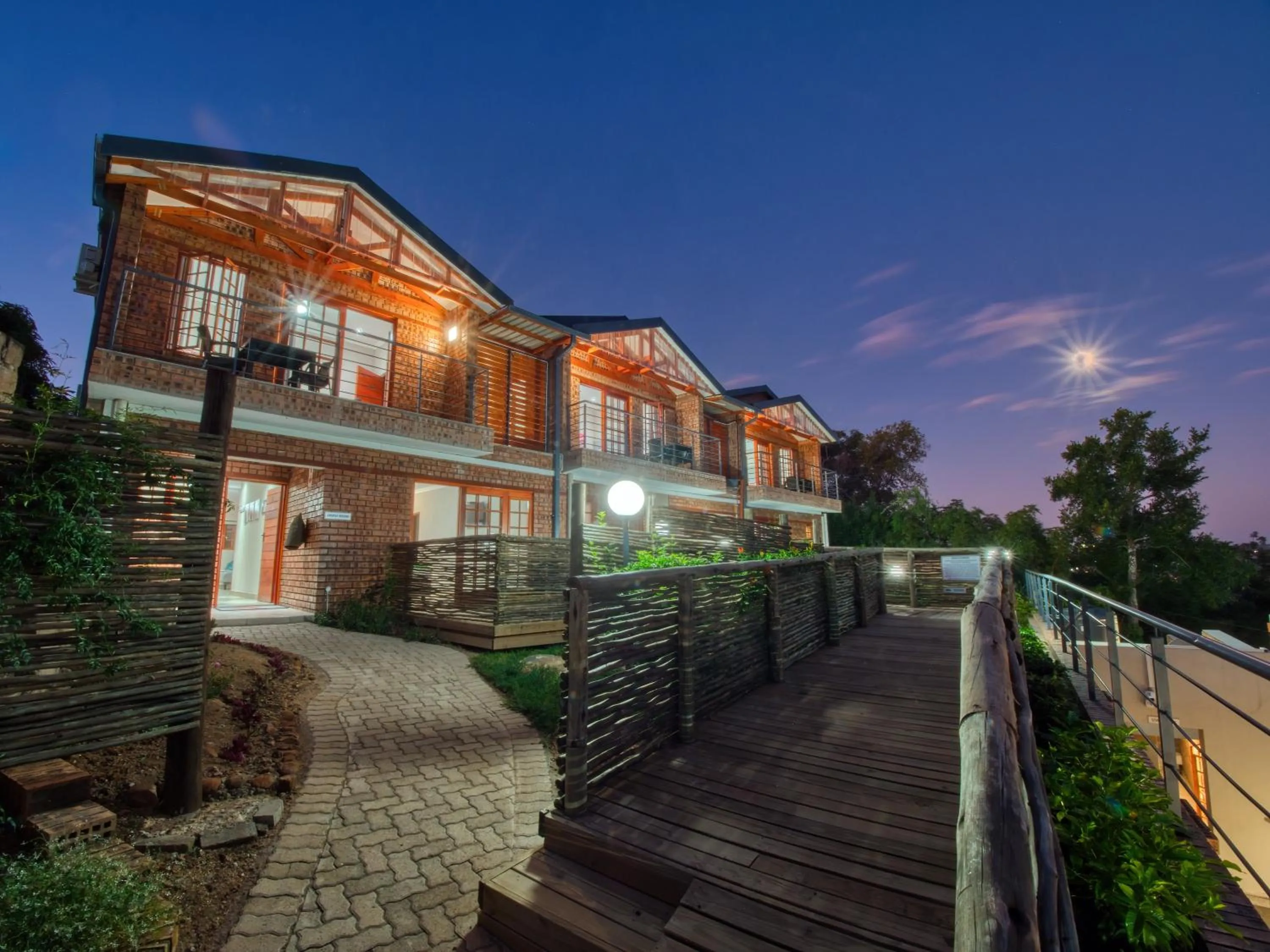 Night in Tembo Guest Lodge