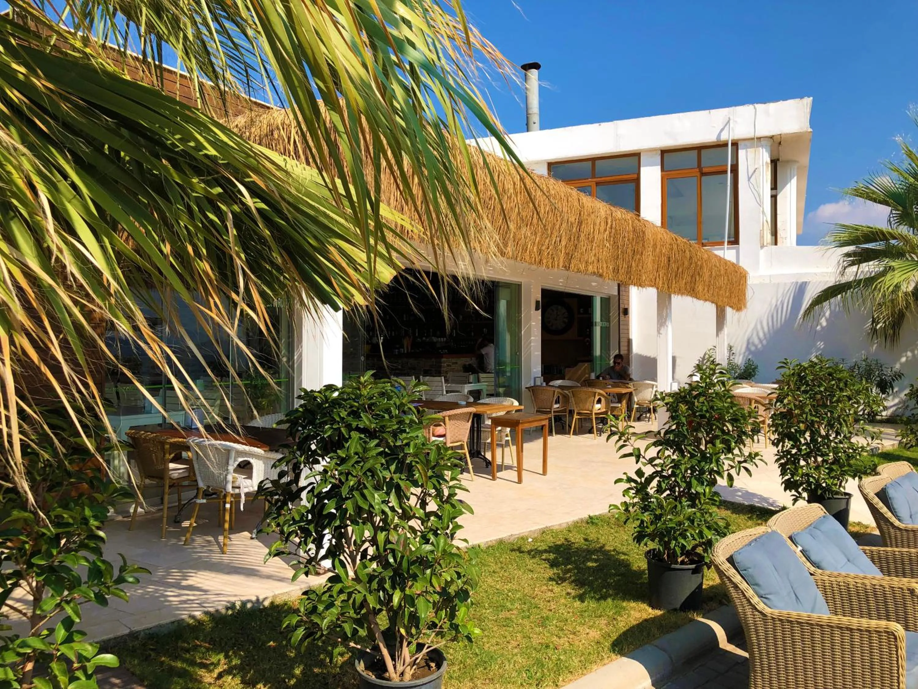 Restaurant/places to eat in Zest Exclusive Hotel & Spa