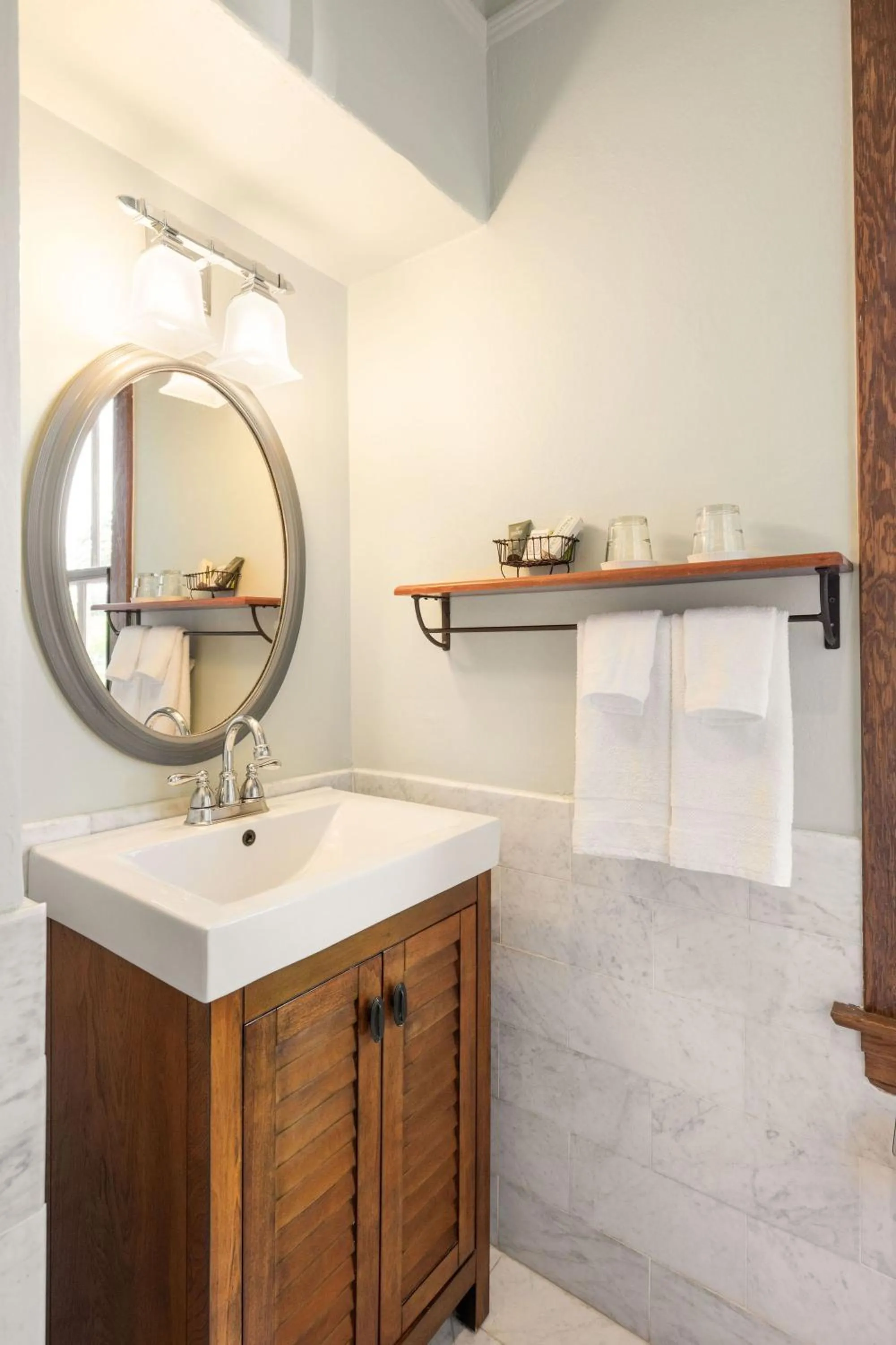 Bathroom in Sonoma Hotel