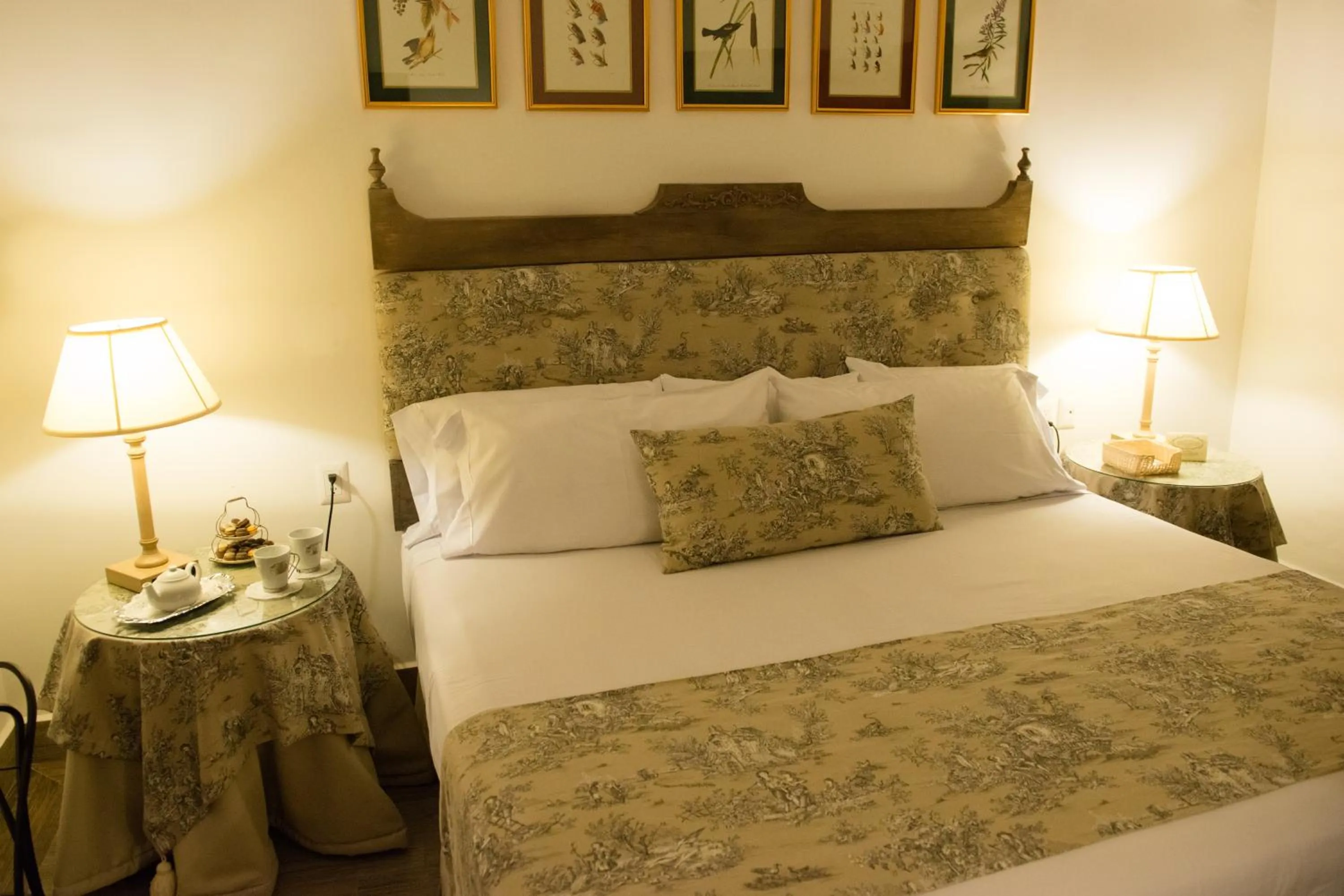 Bedroom, Bed in Grand Hotel Tepatitlán