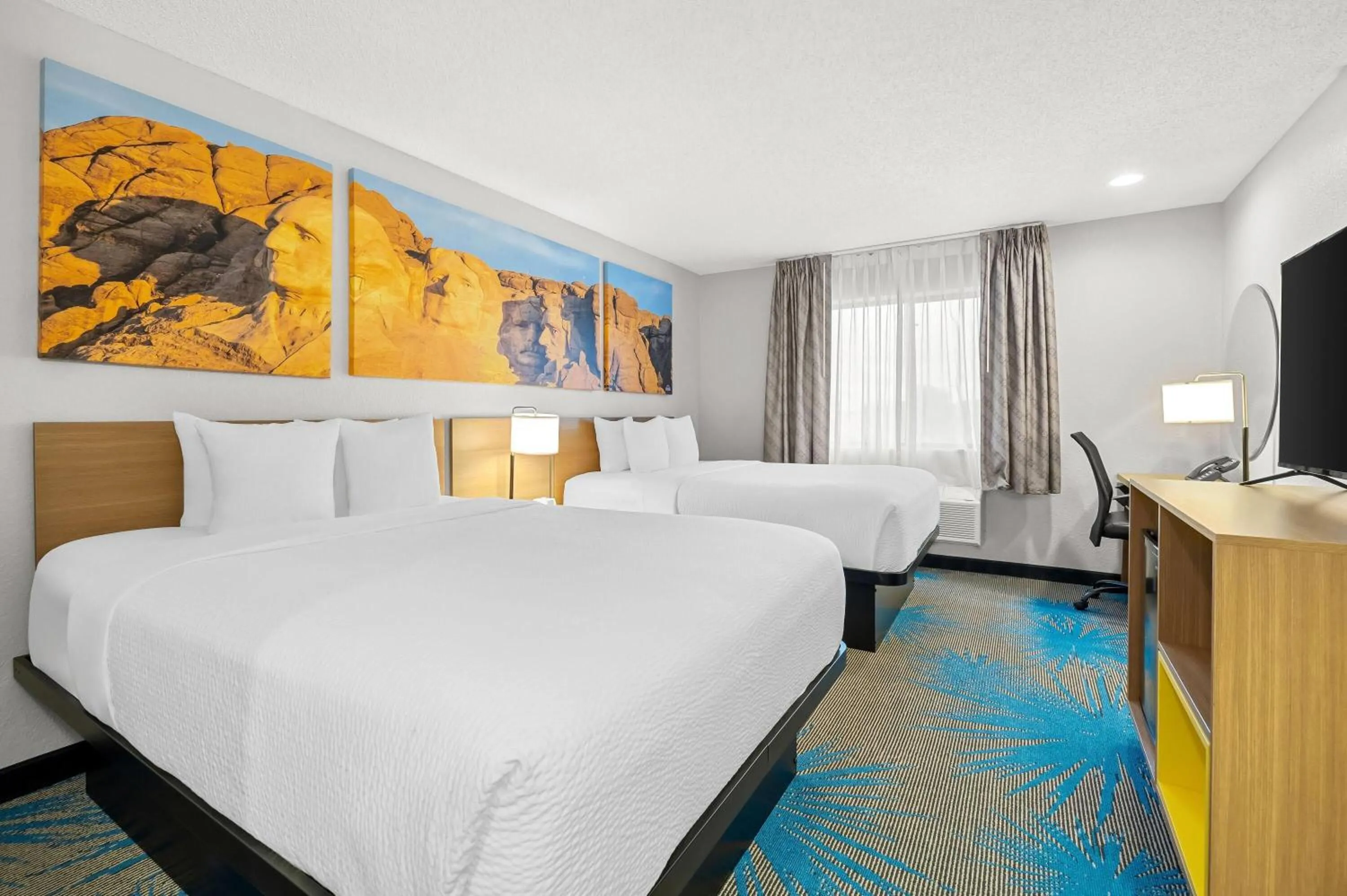 Bed in Days Inn by Wyndham Wall