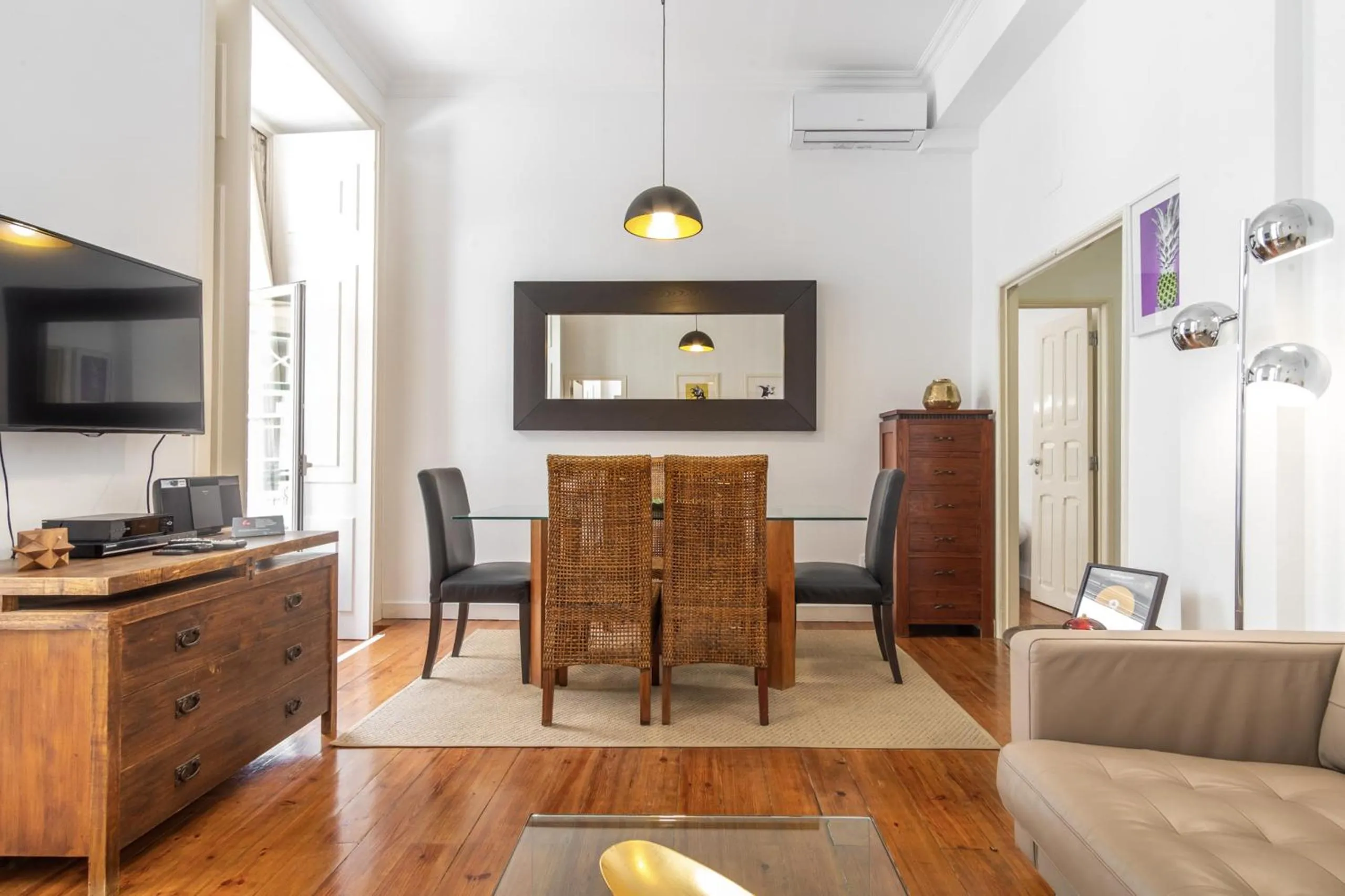 Bed in LV Premier Apartments Baixa- CR