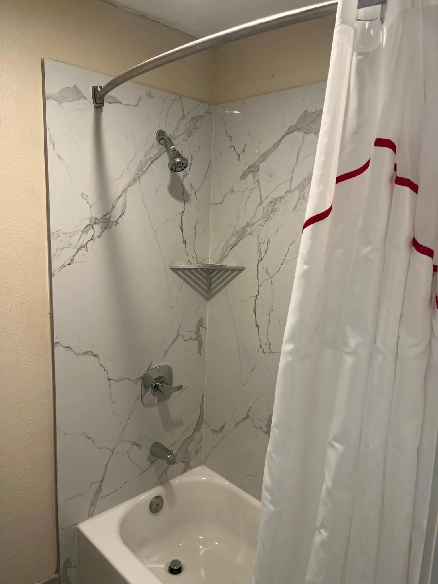 Bathroom in Deluxe Inn