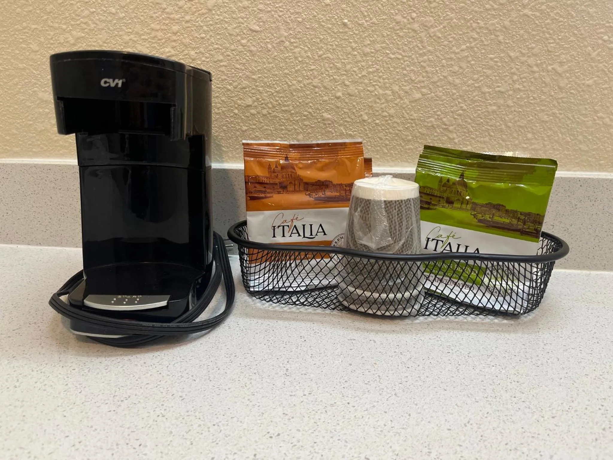 Photo of the whole room in Deluxe Inn