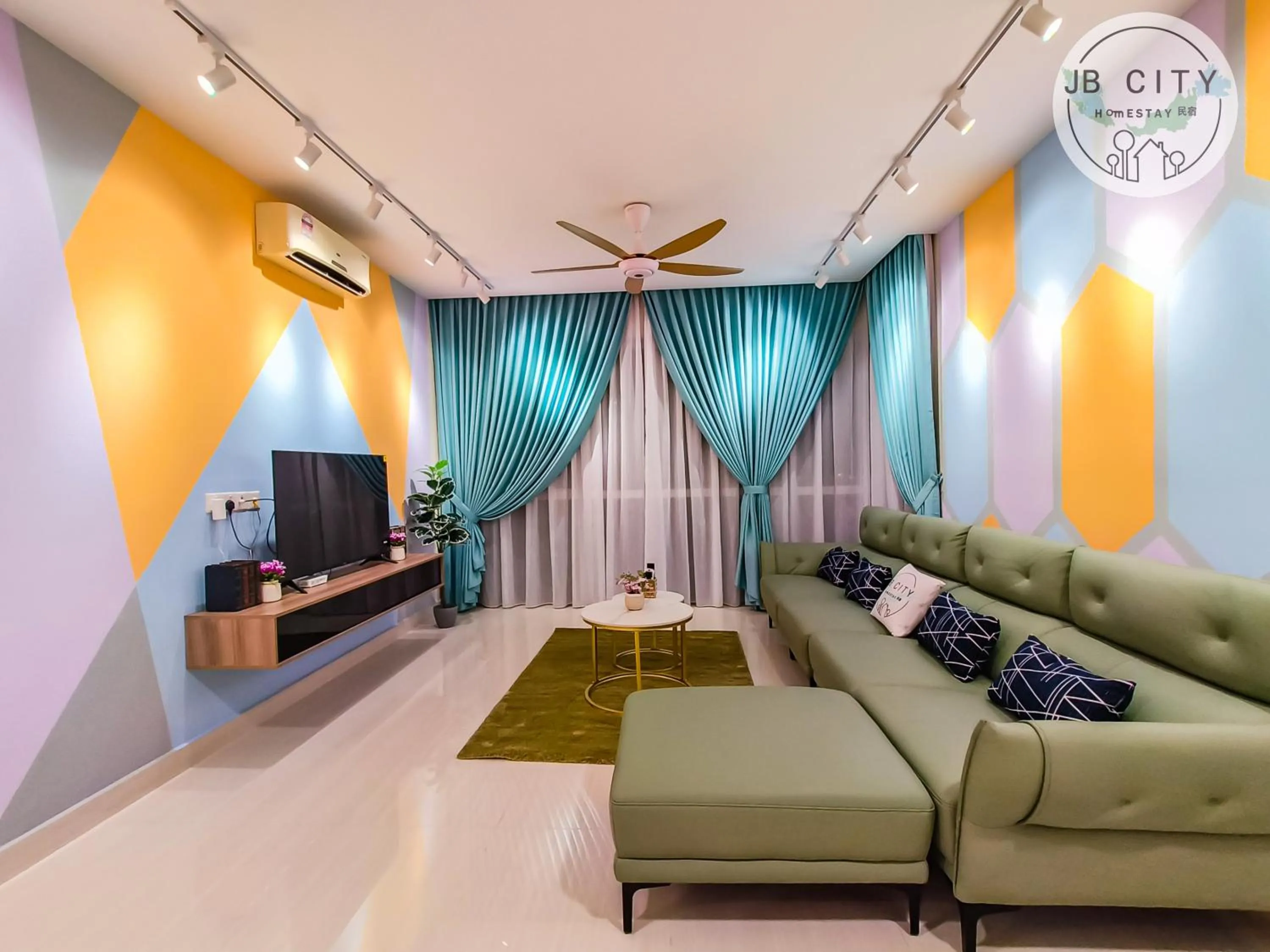 TV and multimedia in Medini Signature Suites by RR JBcity