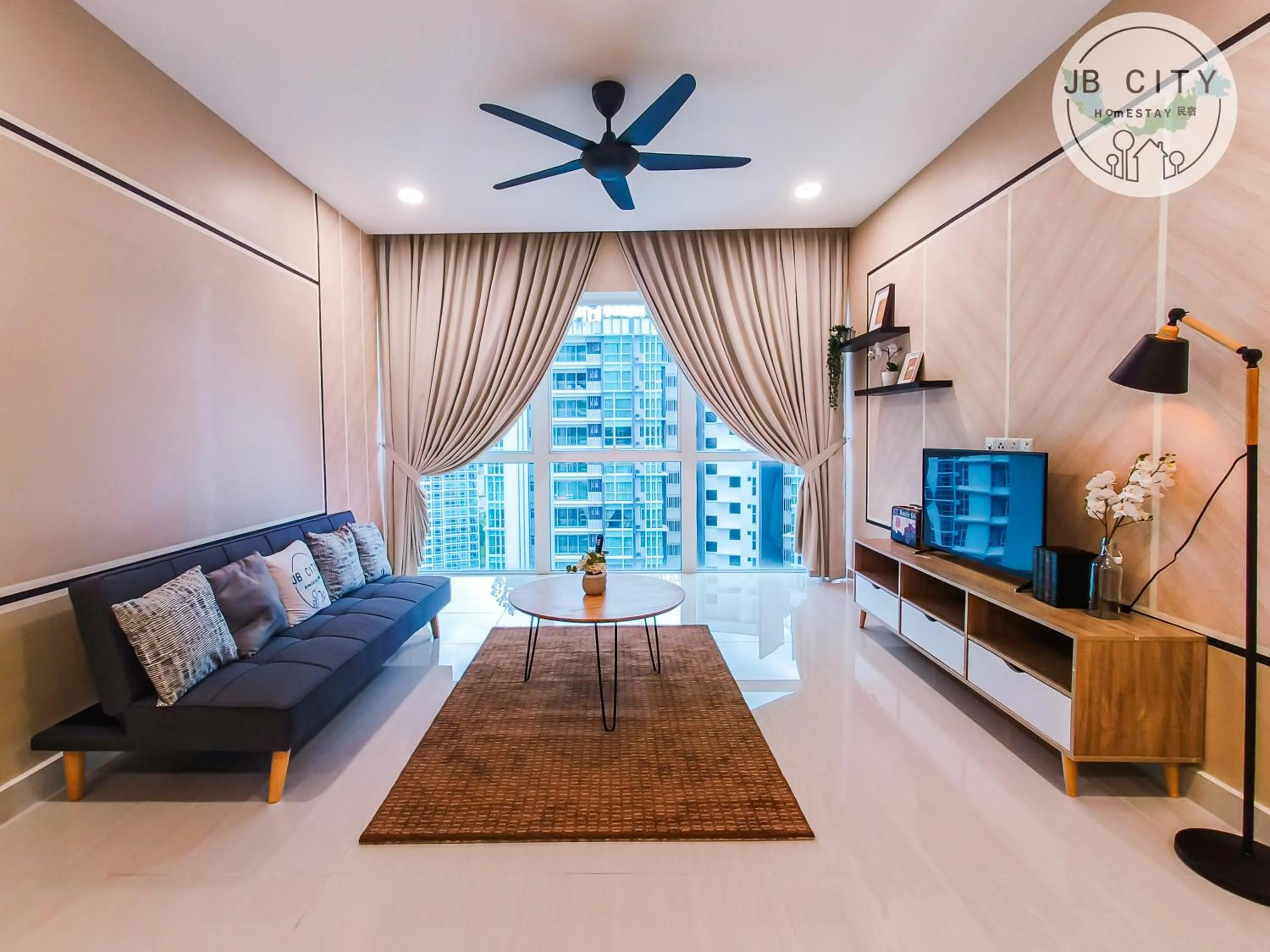 TV and multimedia in Medini Signature Suites by RR JBcity