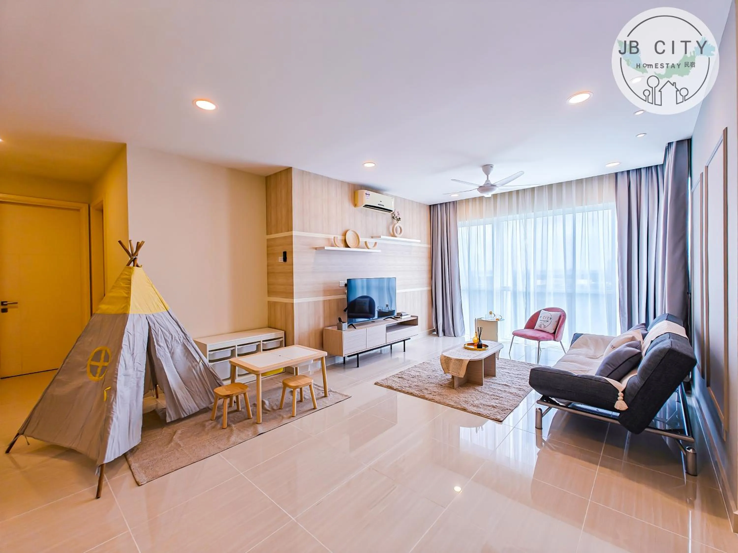 TV and multimedia in Medini Signature Suites by RR JBcity