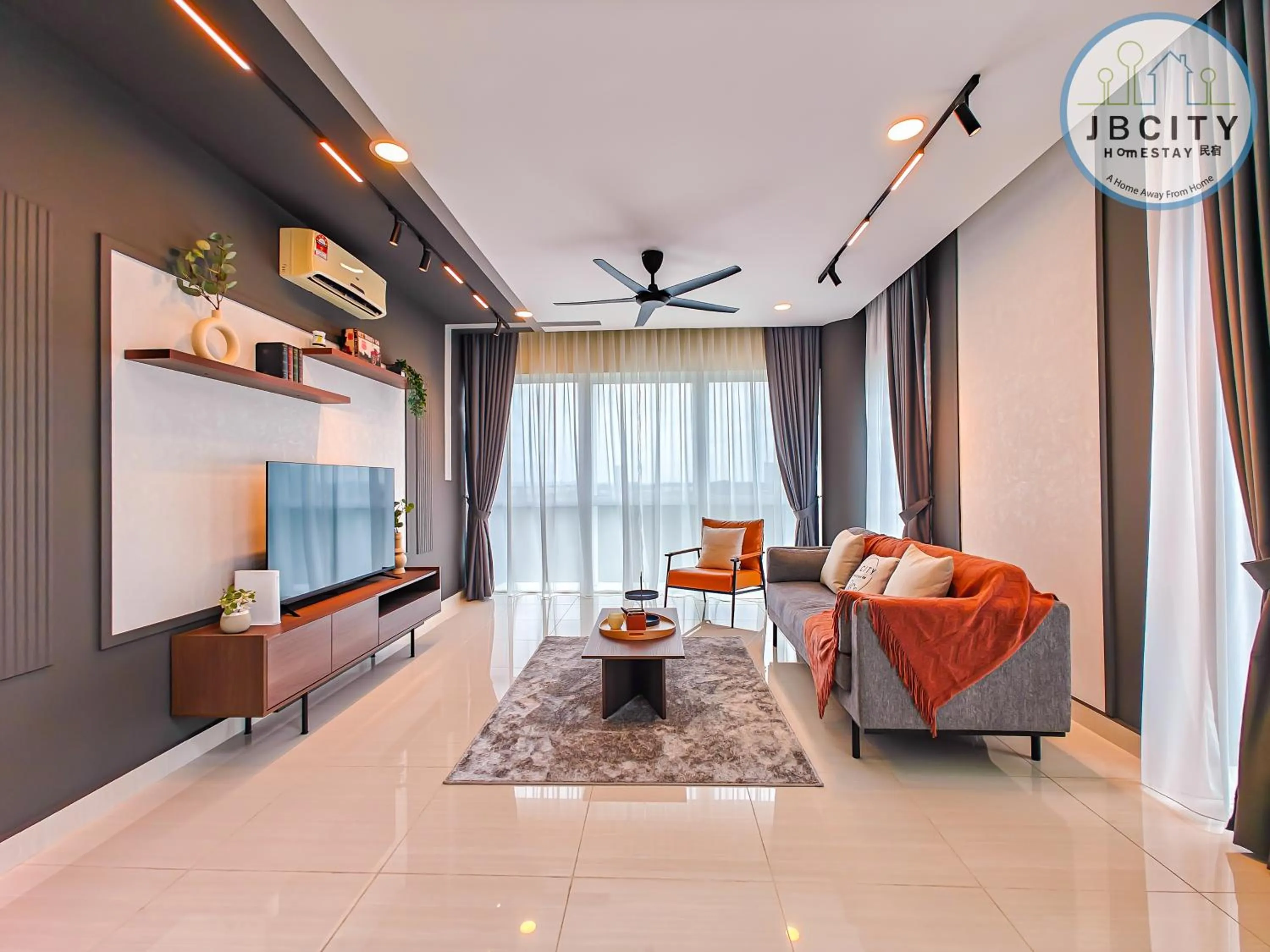 TV and multimedia in Medini Signature Suites by RR JBcity