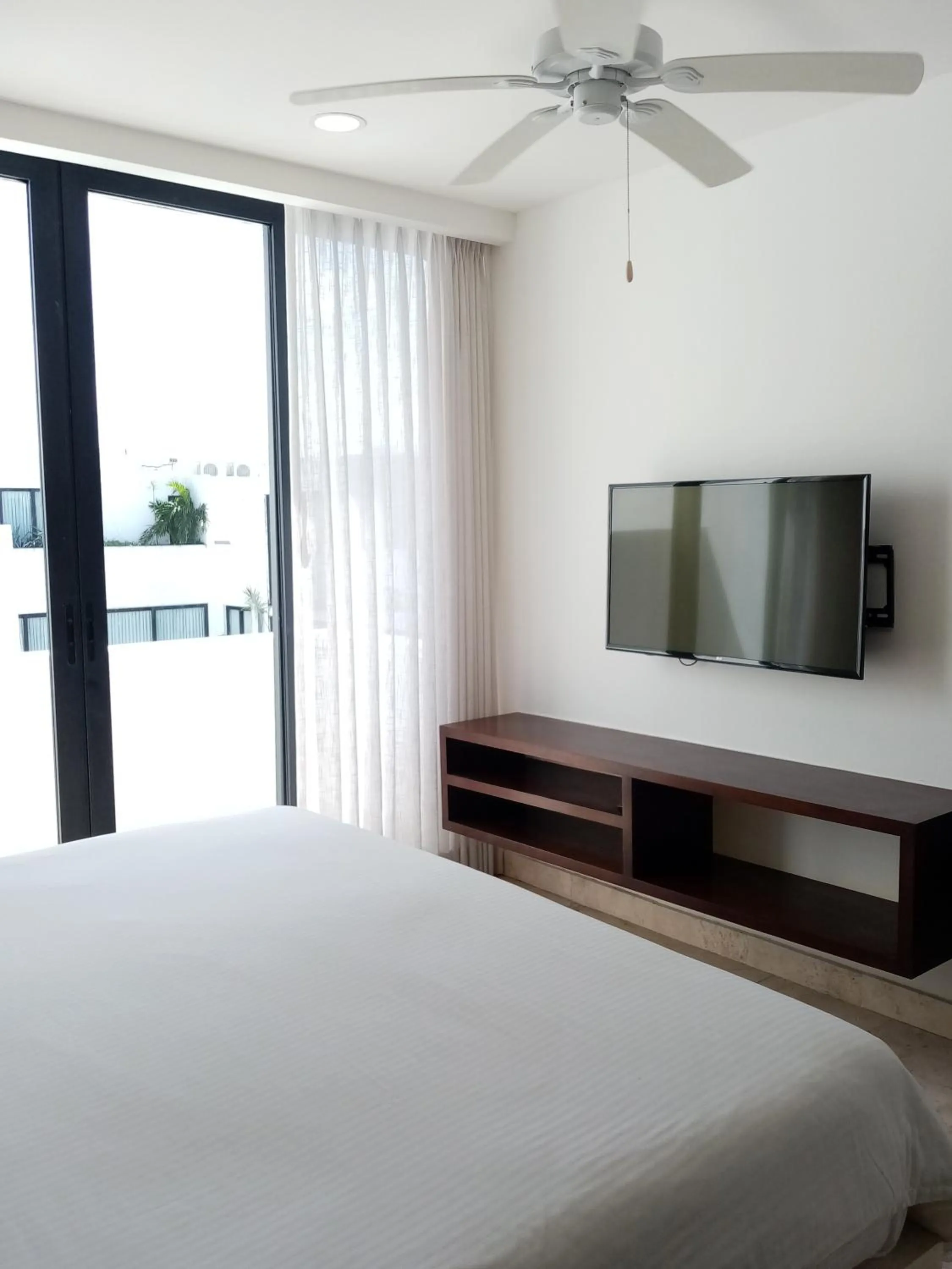 Bedroom, Bed in Anah Suites