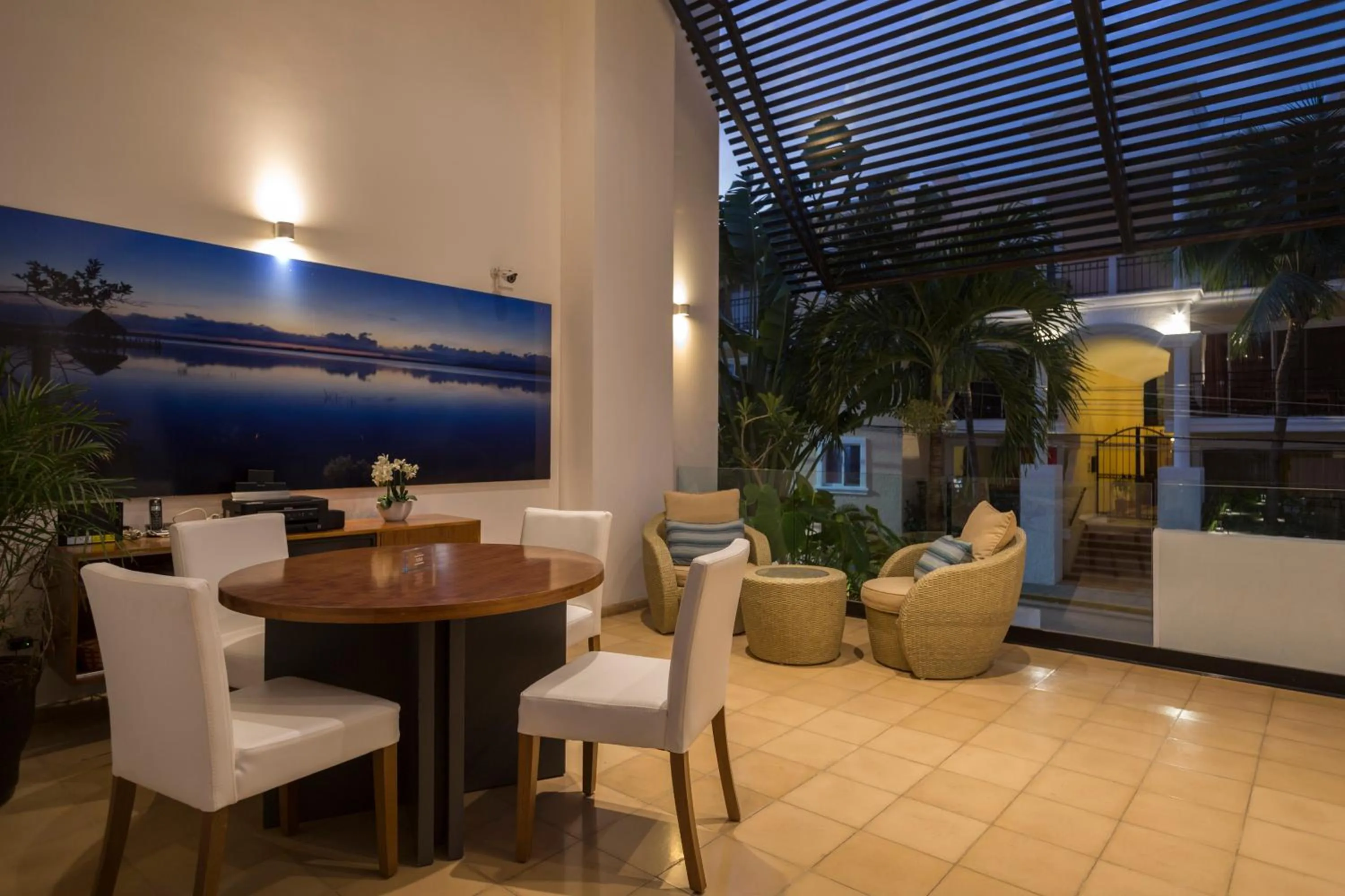 Lobby or reception in Anah Suites