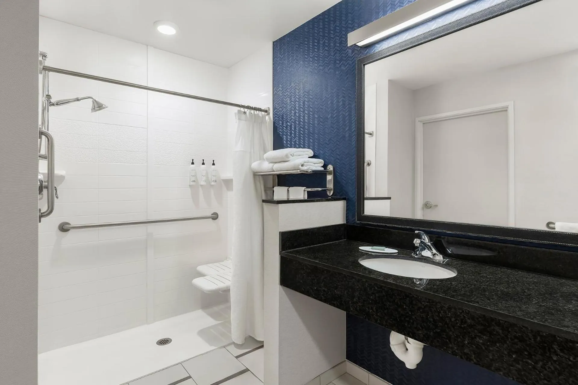 Fairfield Inn & Suites by Marriott St. Paul Northeast