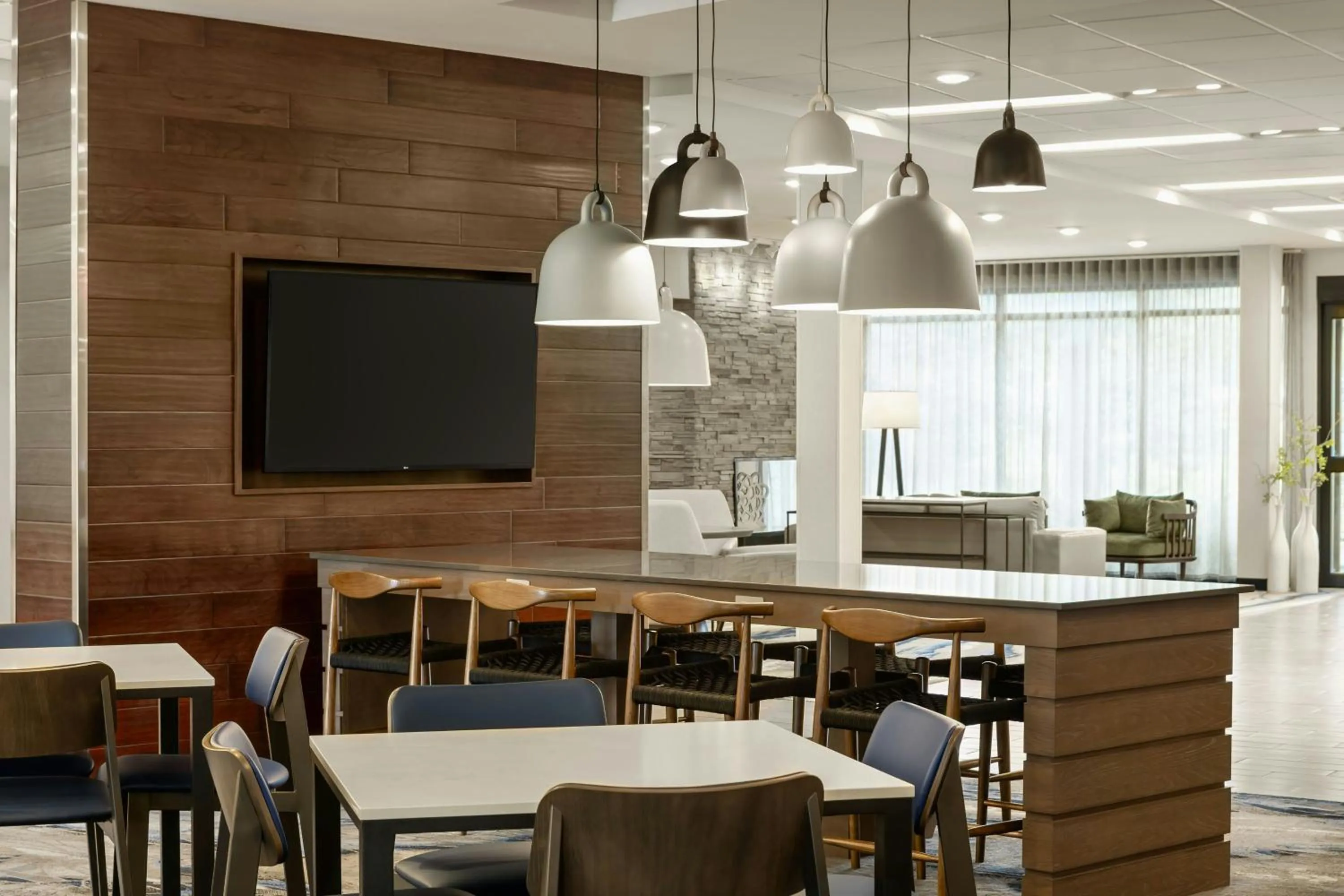 Restaurant/places to eat in Fairfield Inn & Suites by Marriott St. Paul Northeast