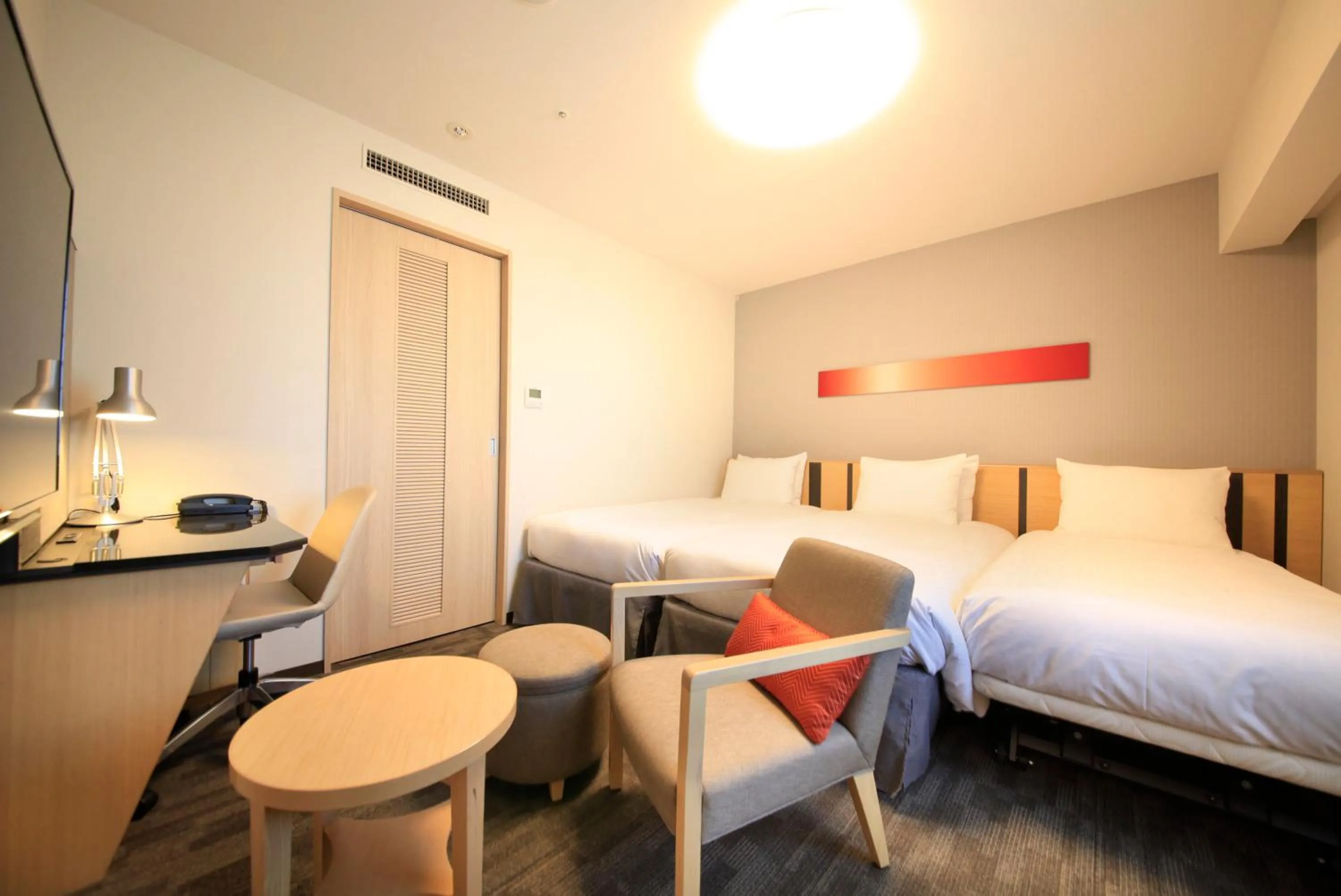 Photo of the whole room, Bed in Richmond Hotel Tokyo Suidobashi