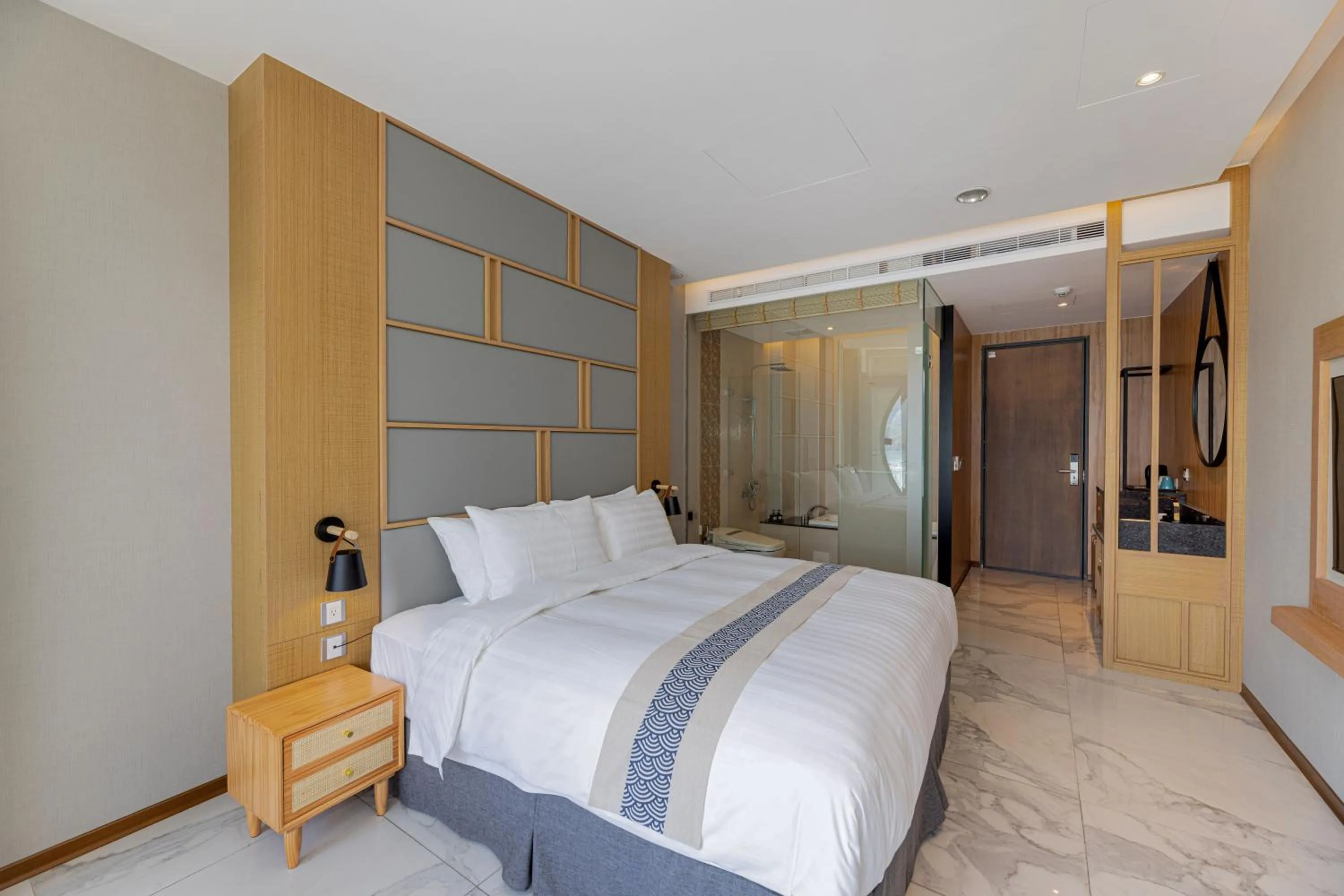 Property building, Bed in Sun Moon Lake Apollo Resort Hotel