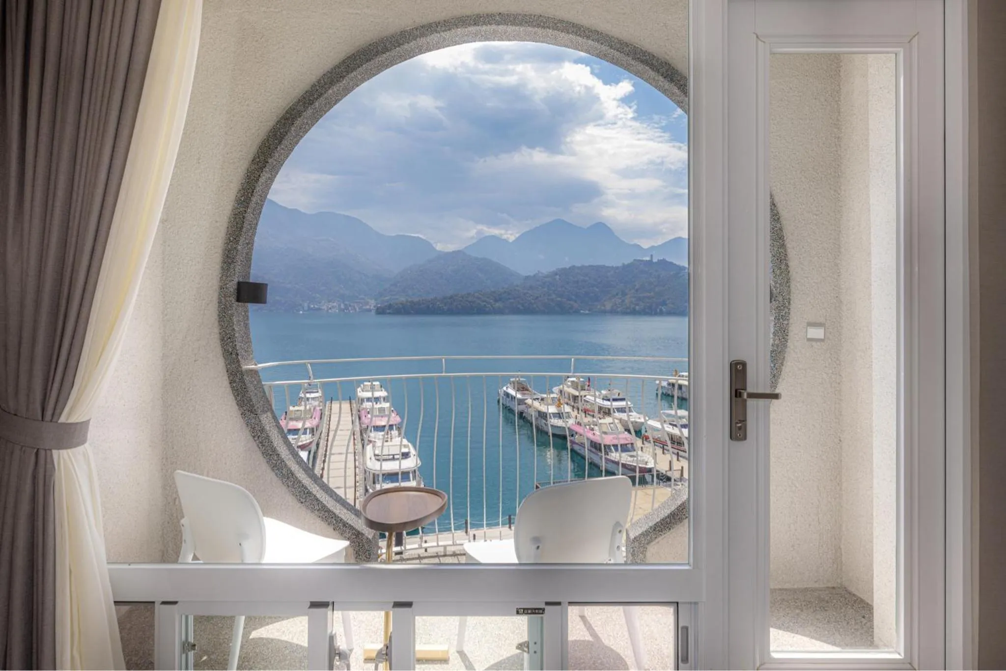 Property building in Sun Moon Lake Apollo Resort Hotel