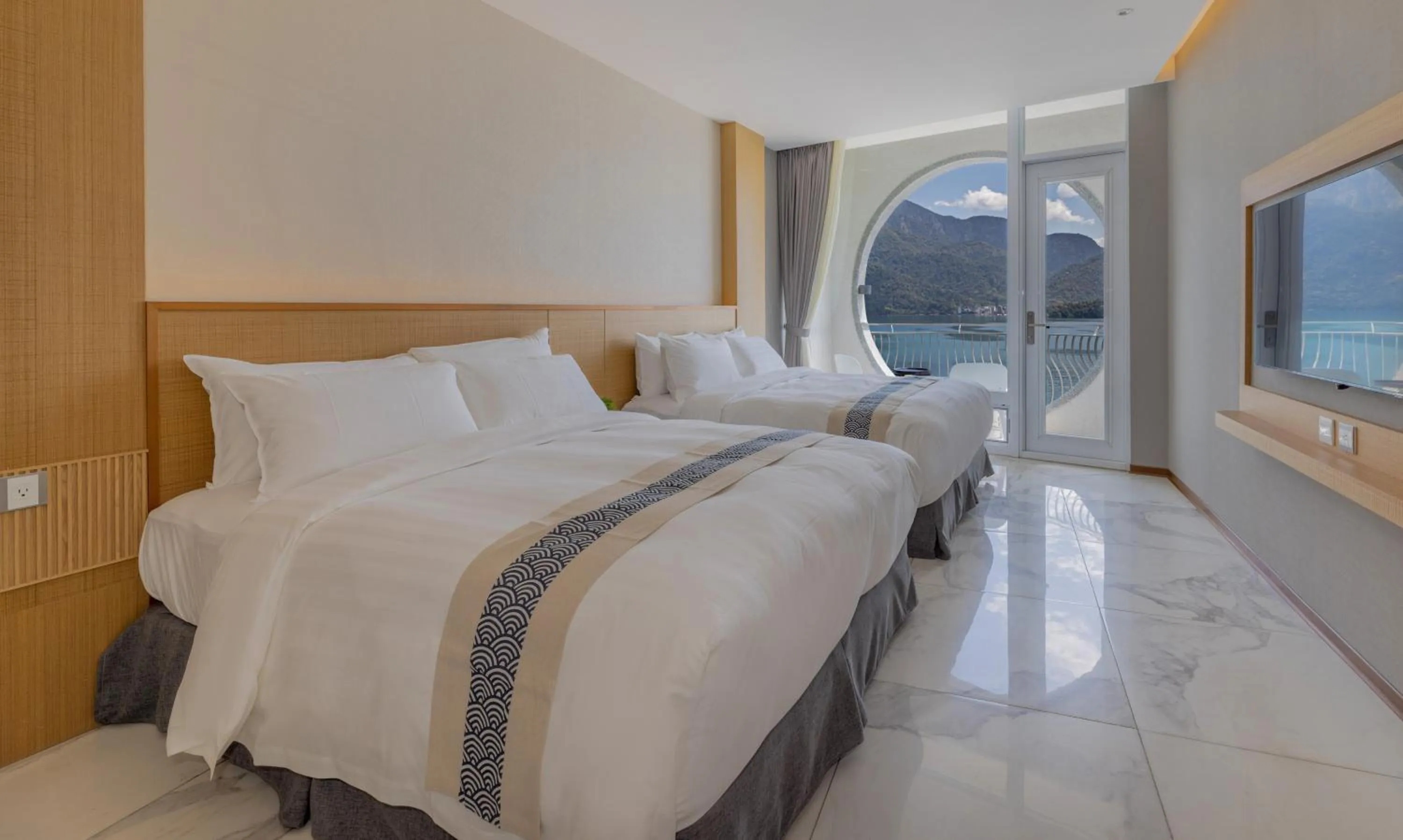 Bed in Sun Moon Lake Apollo Resort Hotel