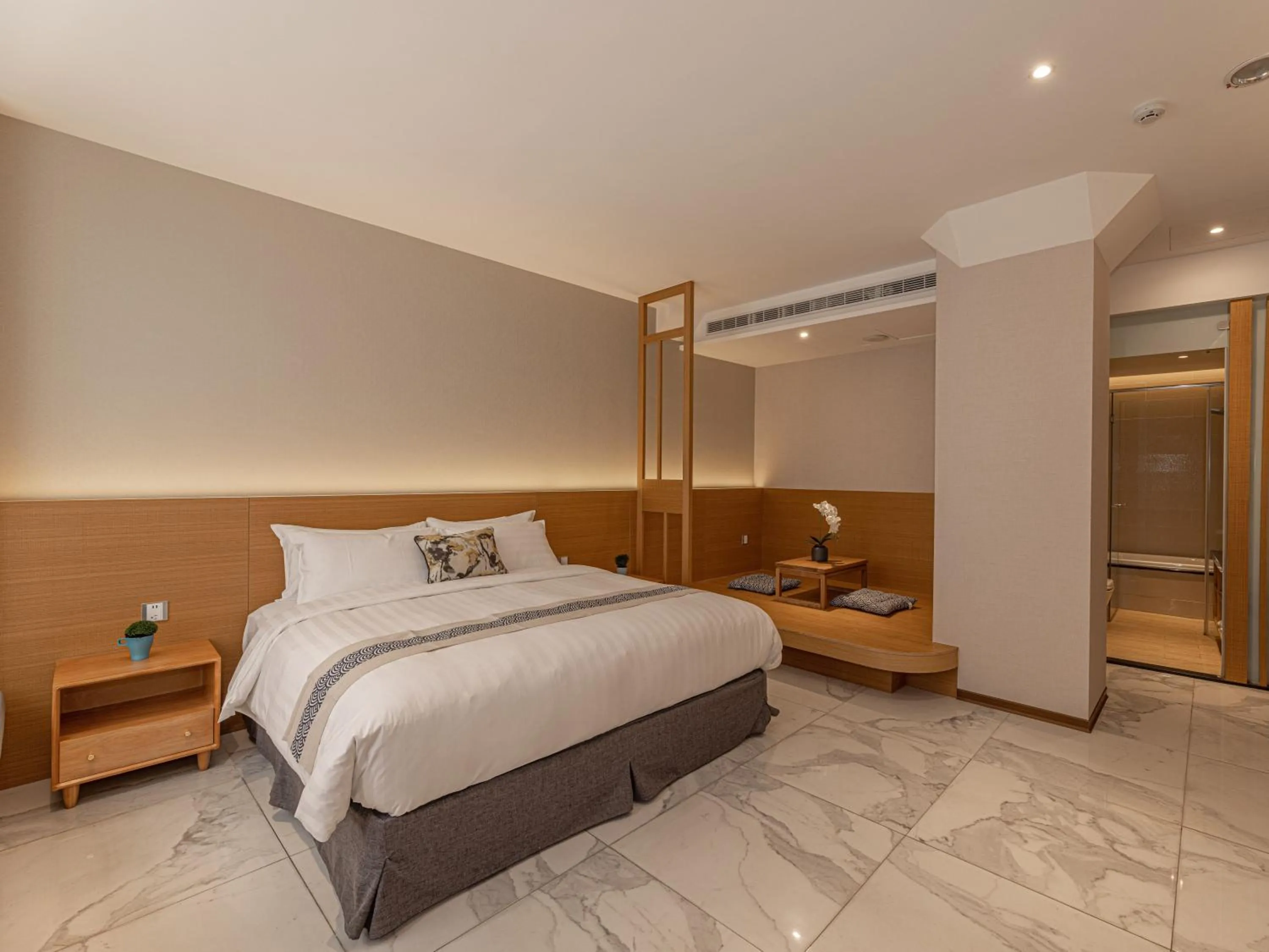 Bed in Sun Moon Lake Apollo Resort Hotel