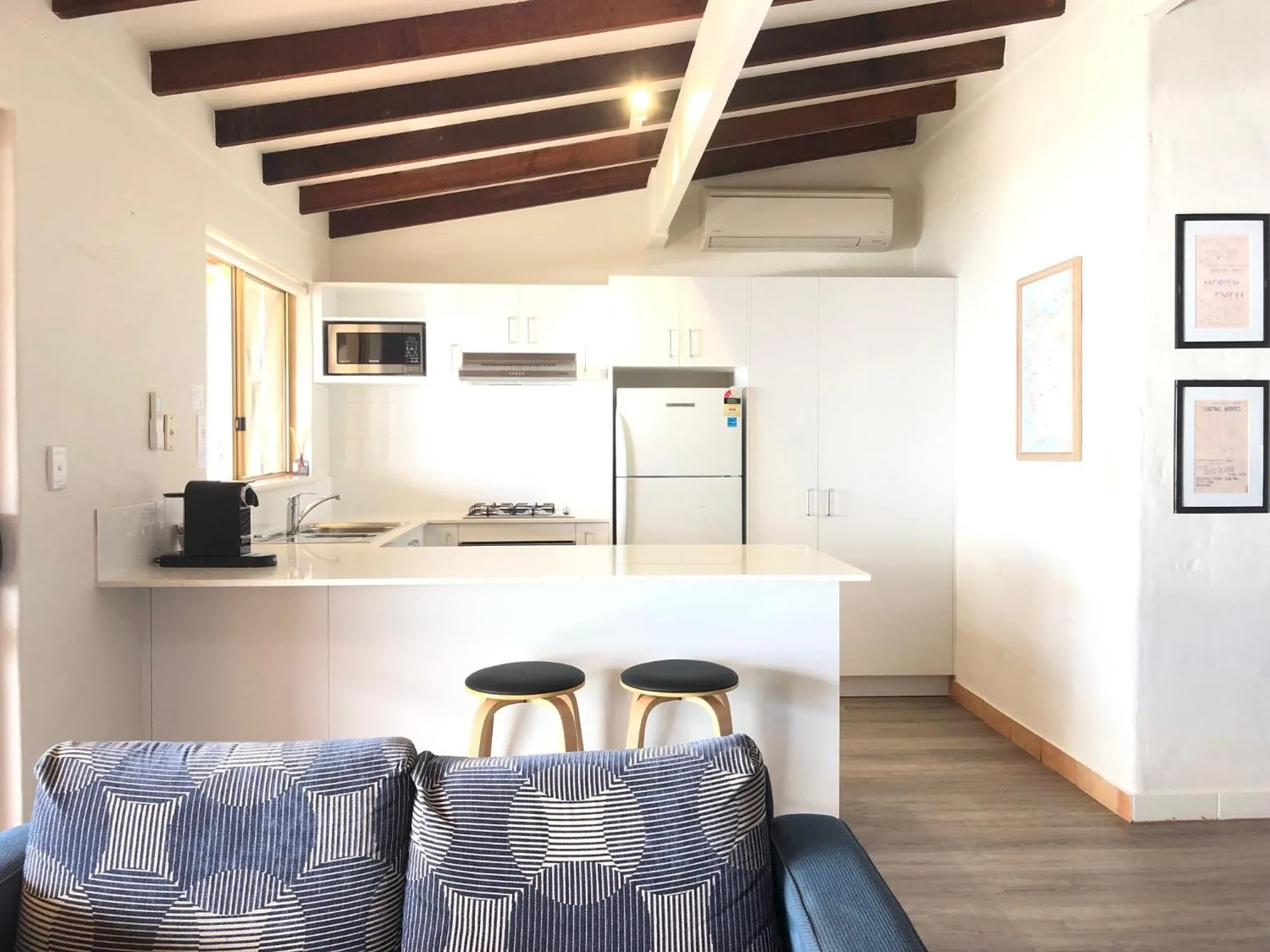 Kitchen or kitchenette in Canal Rocks Beachfront Apartments