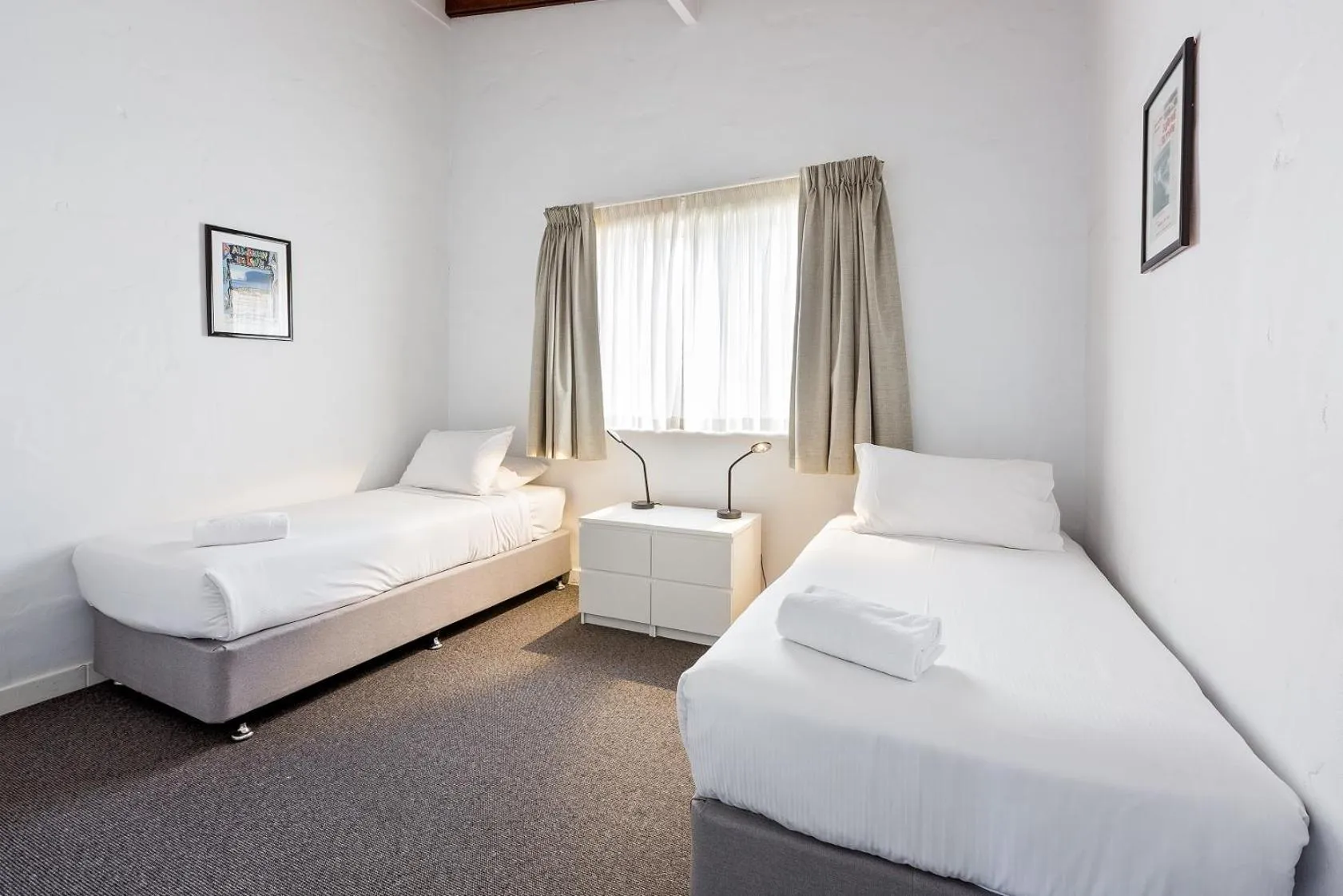 Bed in Canal Rocks Beachfront Apartments