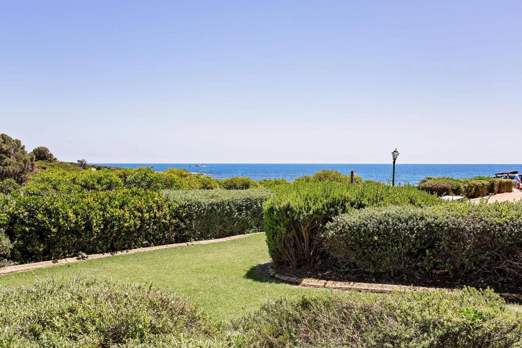 Canal Rocks Beachfront Apartments