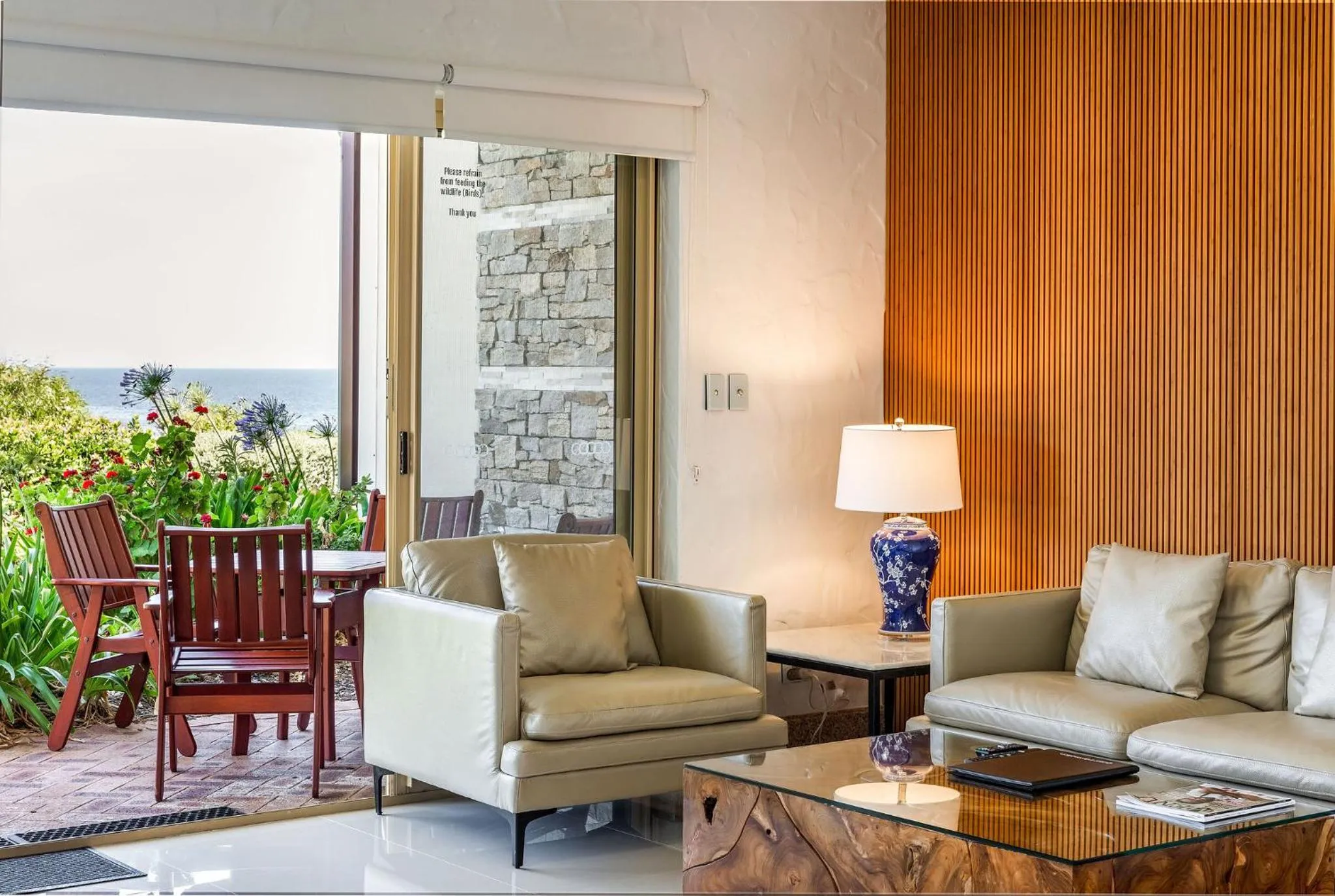 Canal Rocks Beachfront Apartments