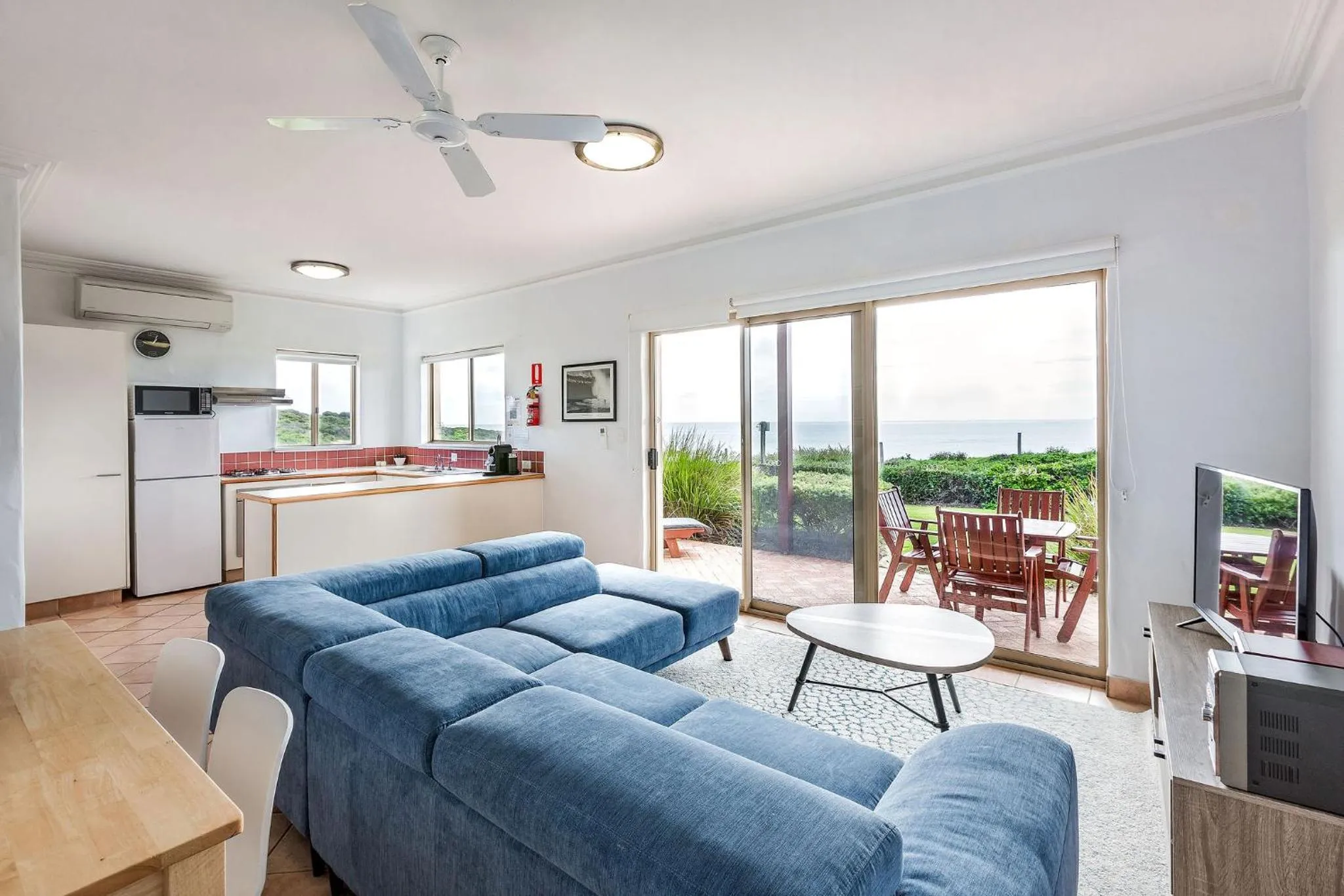 Canal Rocks Beachfront Apartments