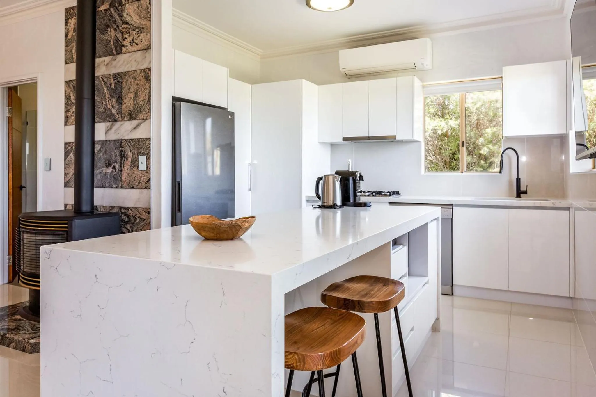 Canal Rocks Beachfront Apartments