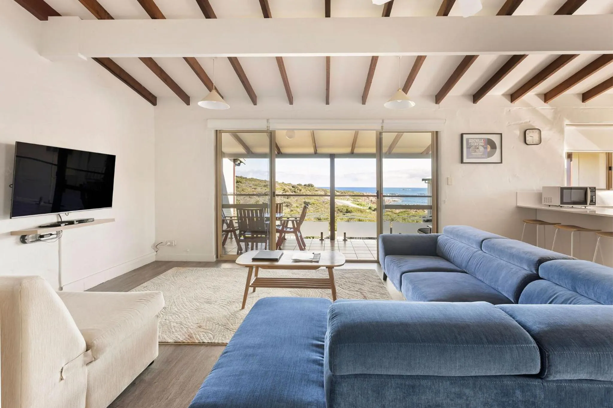 Canal Rocks Beachfront Apartments