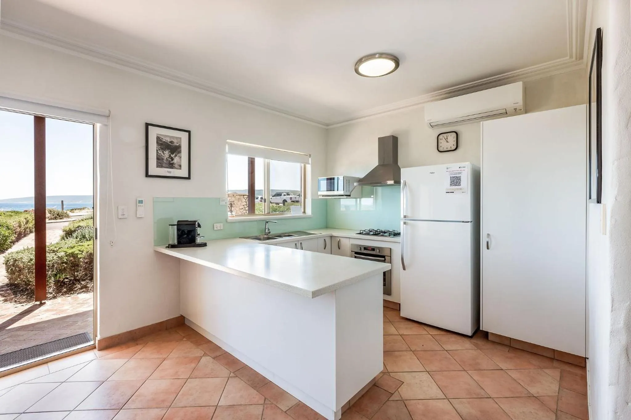 Canal Rocks Beachfront Apartments