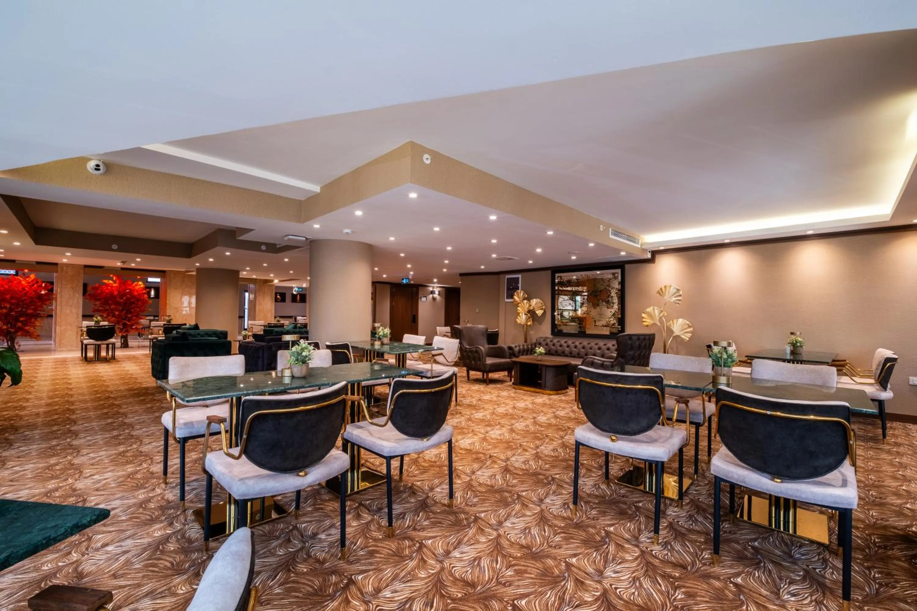 Restaurant/places to eat in Park Dedeman Kızılay Ankara