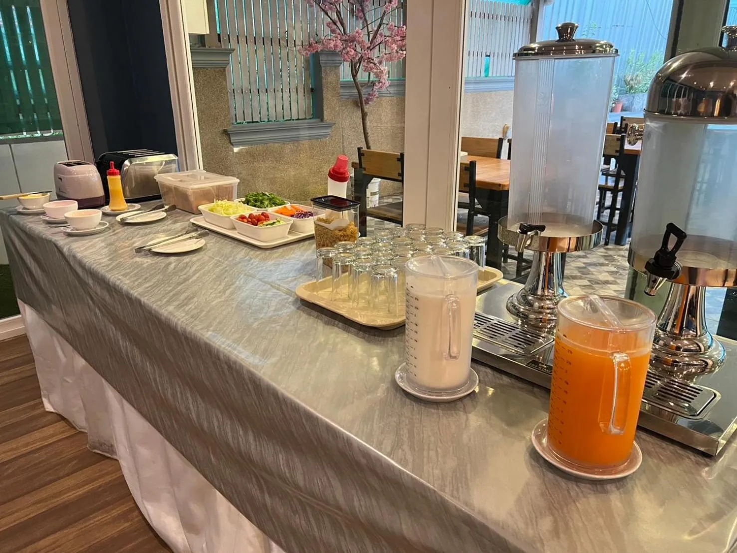 Restaurant/places to eat in Panwa Beach Side Beachfront