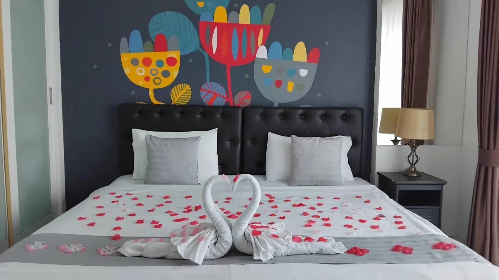 wedding, Bed in Panwa Beach Side Beachfront