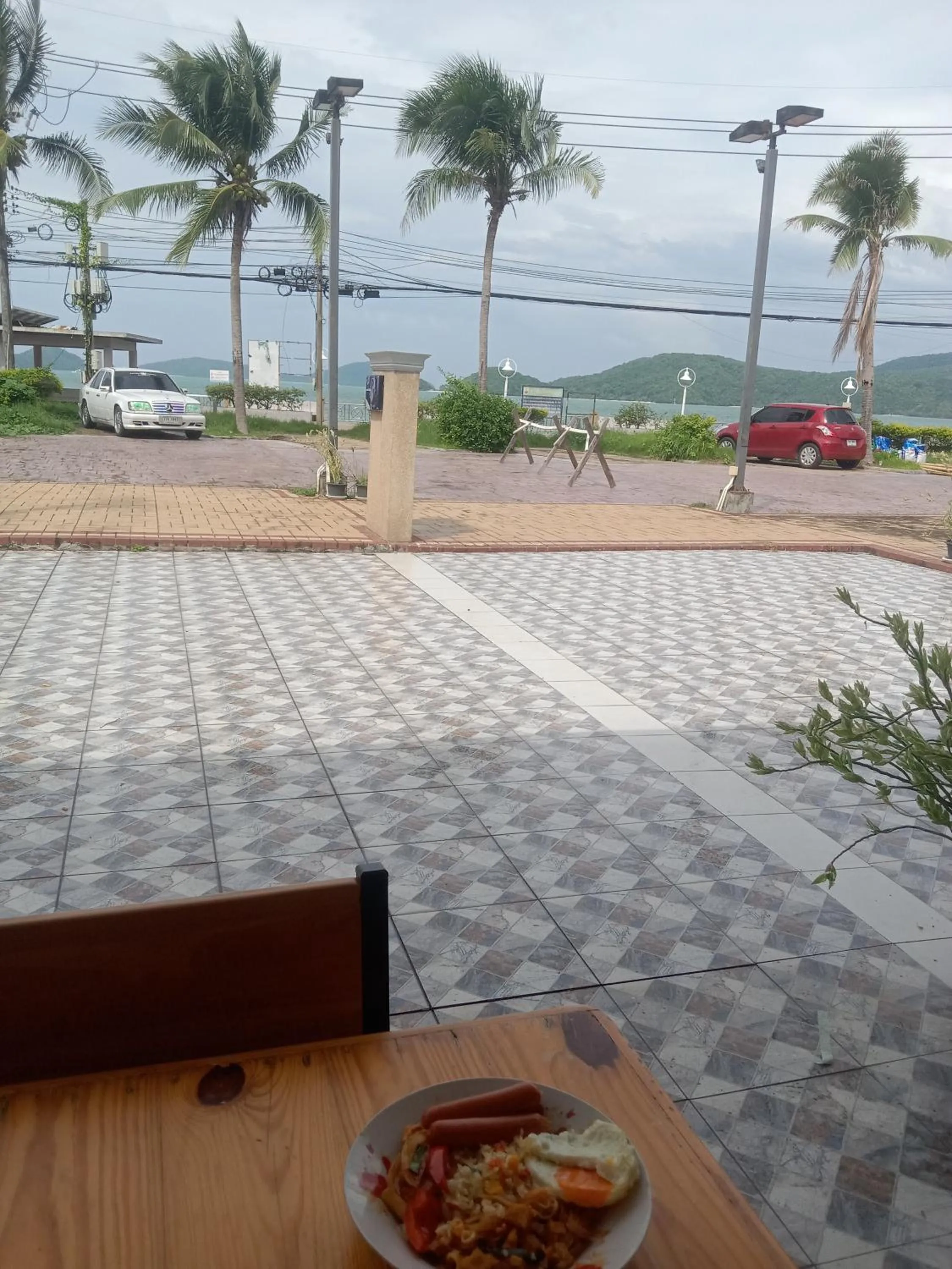 Restaurant/places to eat in Panwa Beach Side Beachfront