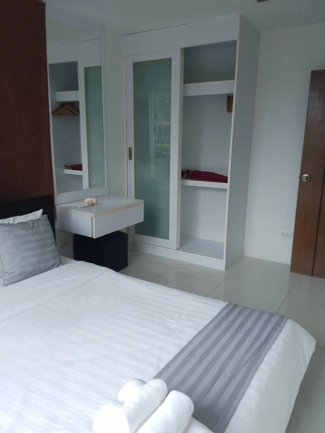 Bedroom, Bed in Panwa Beach Side Beachfront