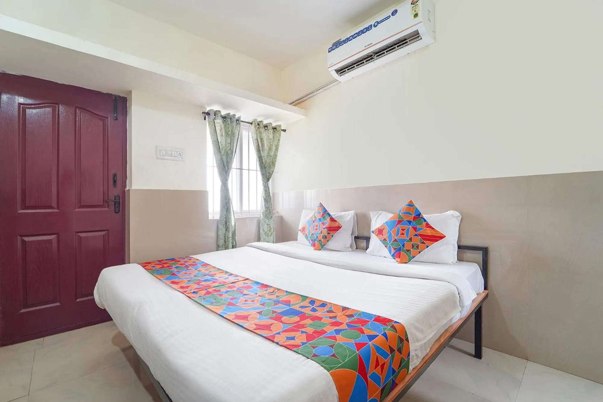 Bed in FabExpress Clover Castle - Nr Coimbatore International Airport