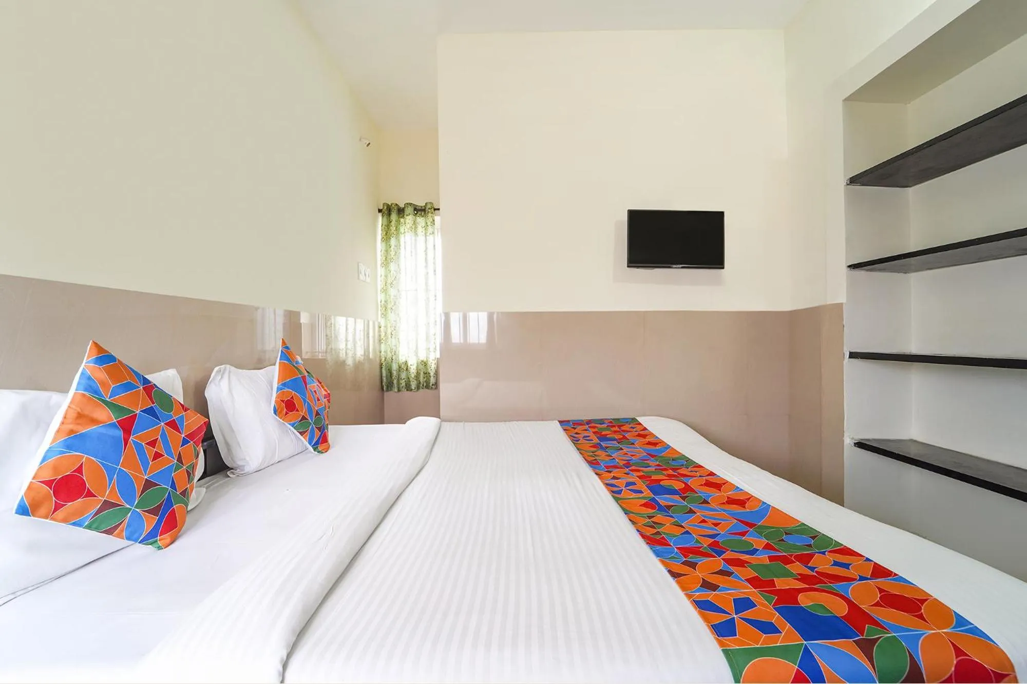 Bed in FabExpress Clover Castle - Nr Coimbatore International Airport