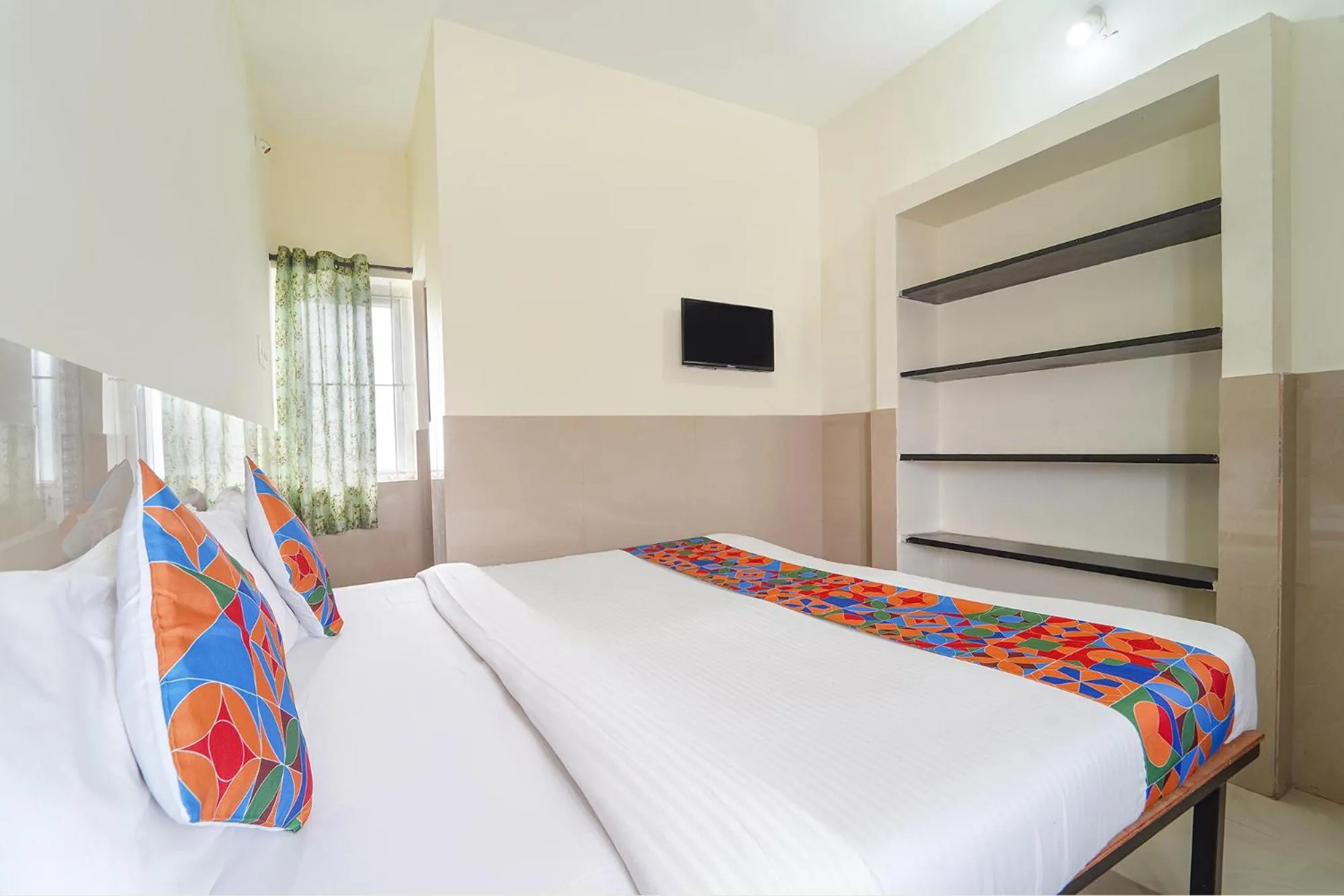 Bed in FabExpress Clover Castle - Nr Coimbatore International Airport