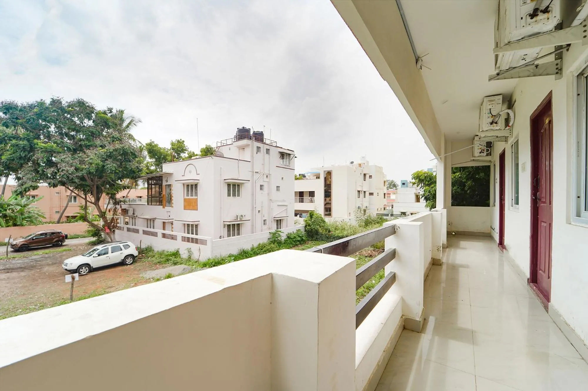 Lobby or reception in FabExpress Clover Castle - Nr Coimbatore International Airport