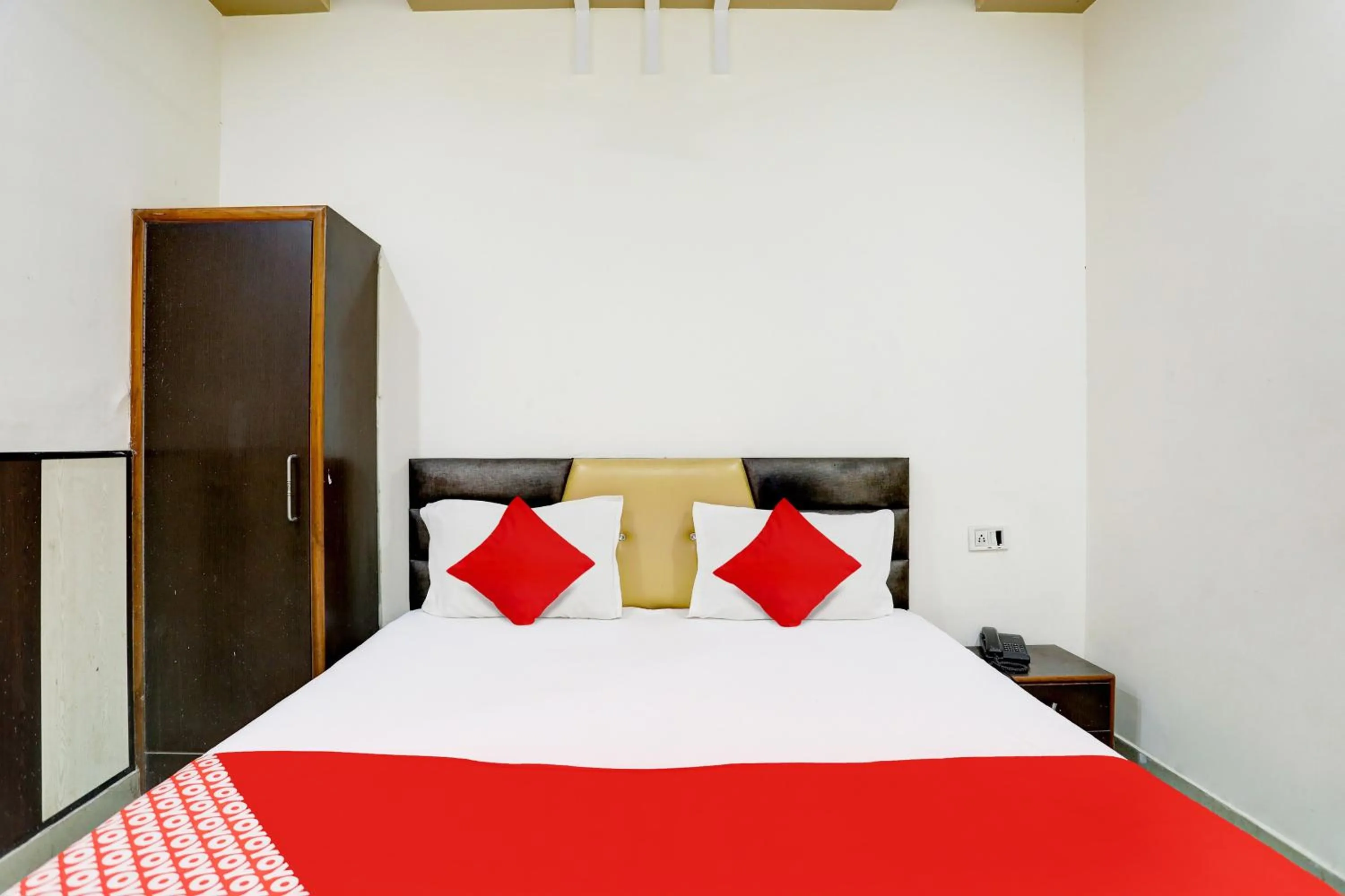 Bedroom, Bed in Hotel O Elibrista