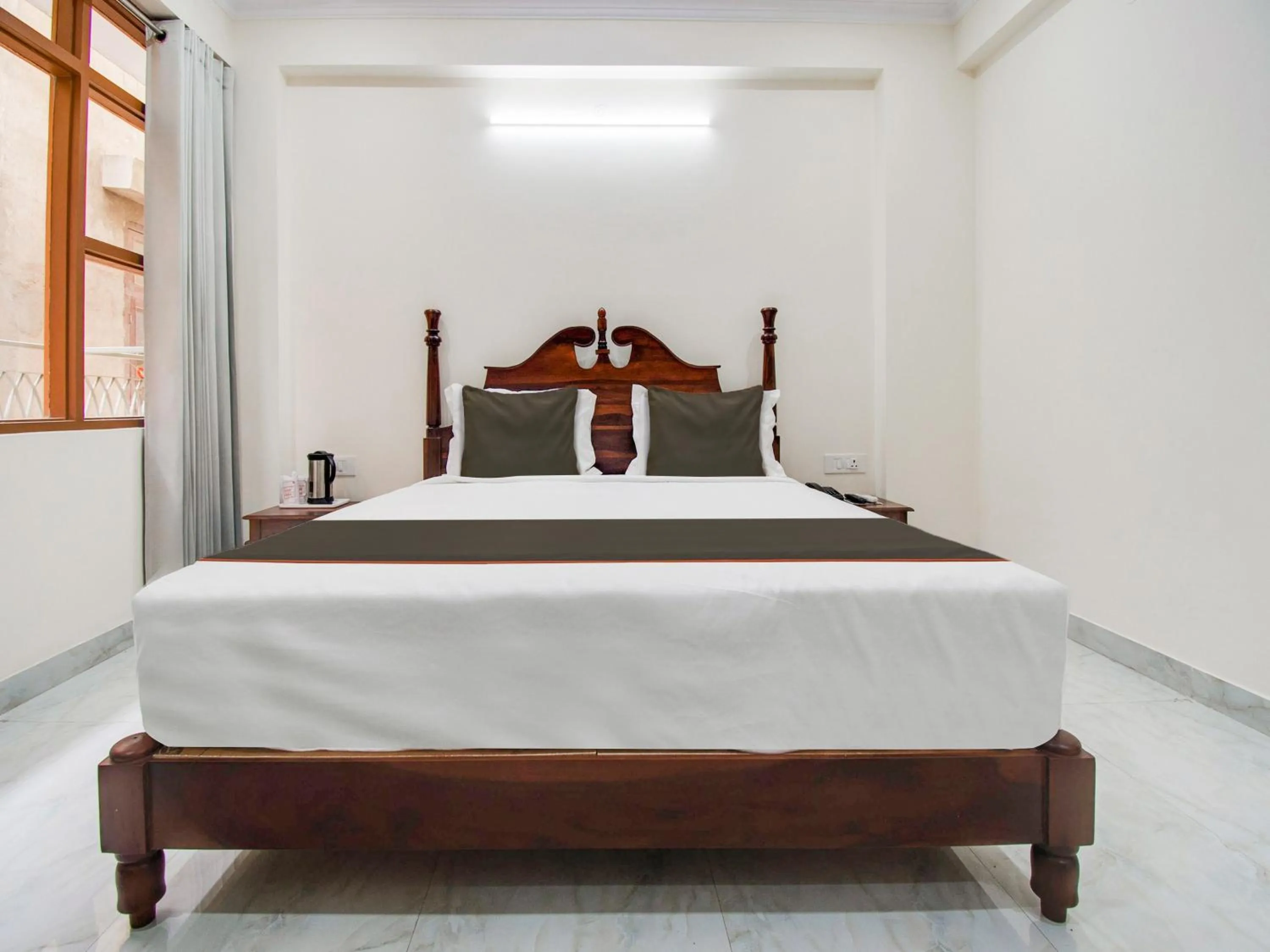 Bedroom, Bed in OYO Hotel O Omeshwari